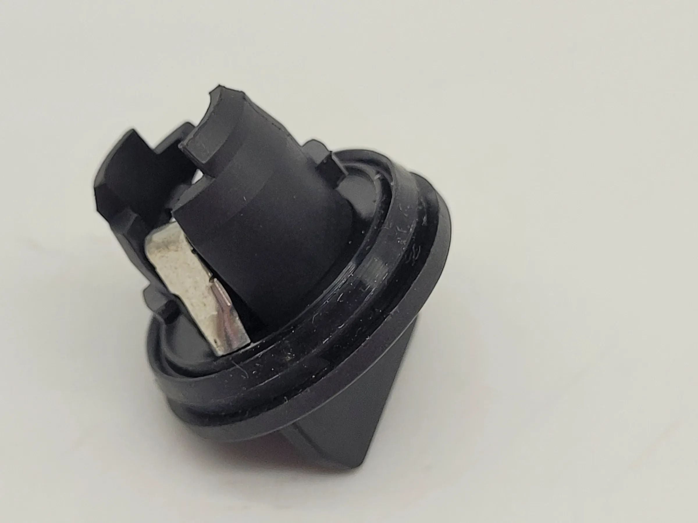 Original Audi Q3 (8UB/8UG) Lampenfassung Rücklicht L/R (8U0945095/6 C)