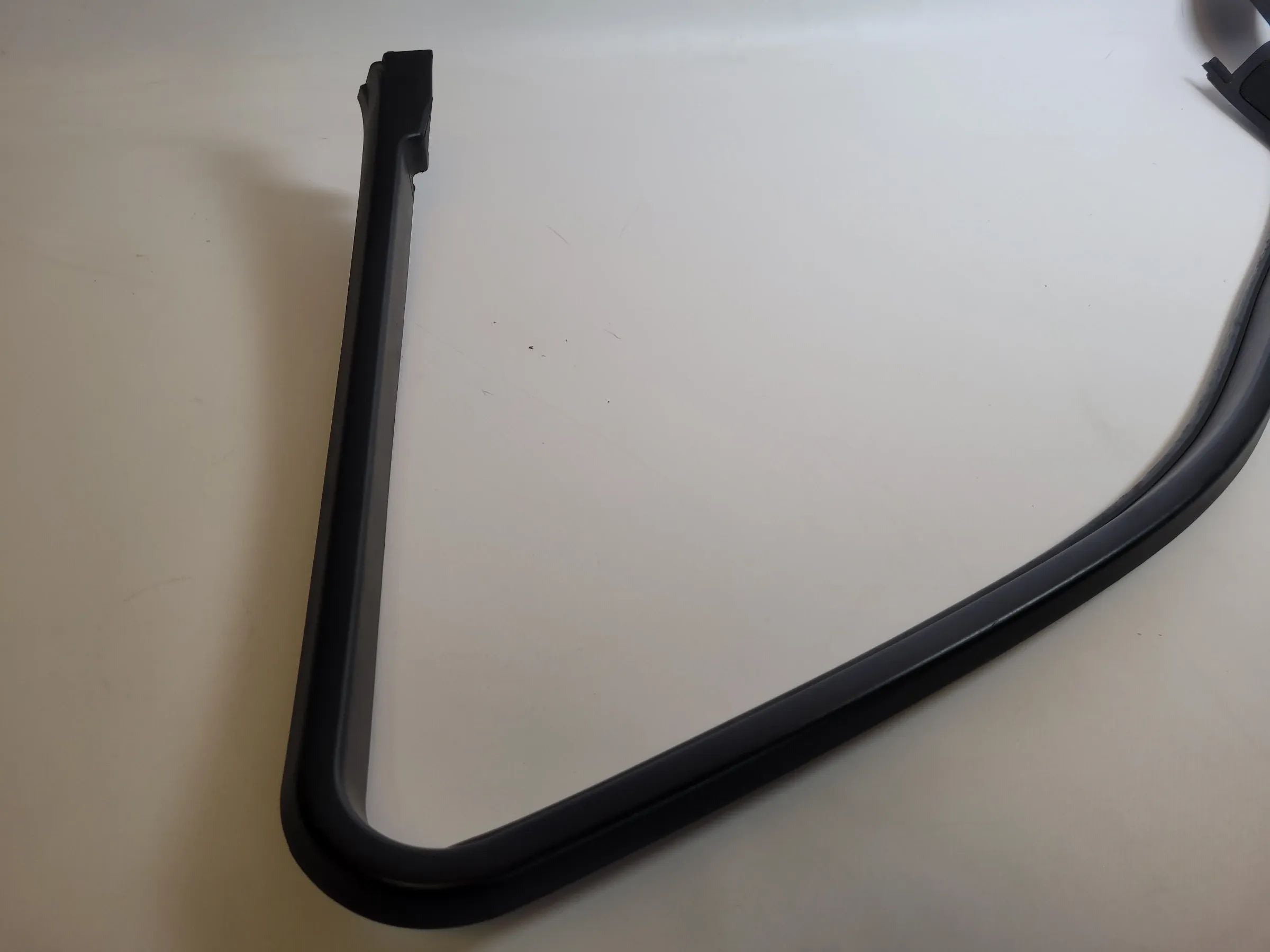 BMW 5er Touring E39 Blende Fensterrahmen Tür Rechts Vorne 8183732A Original
