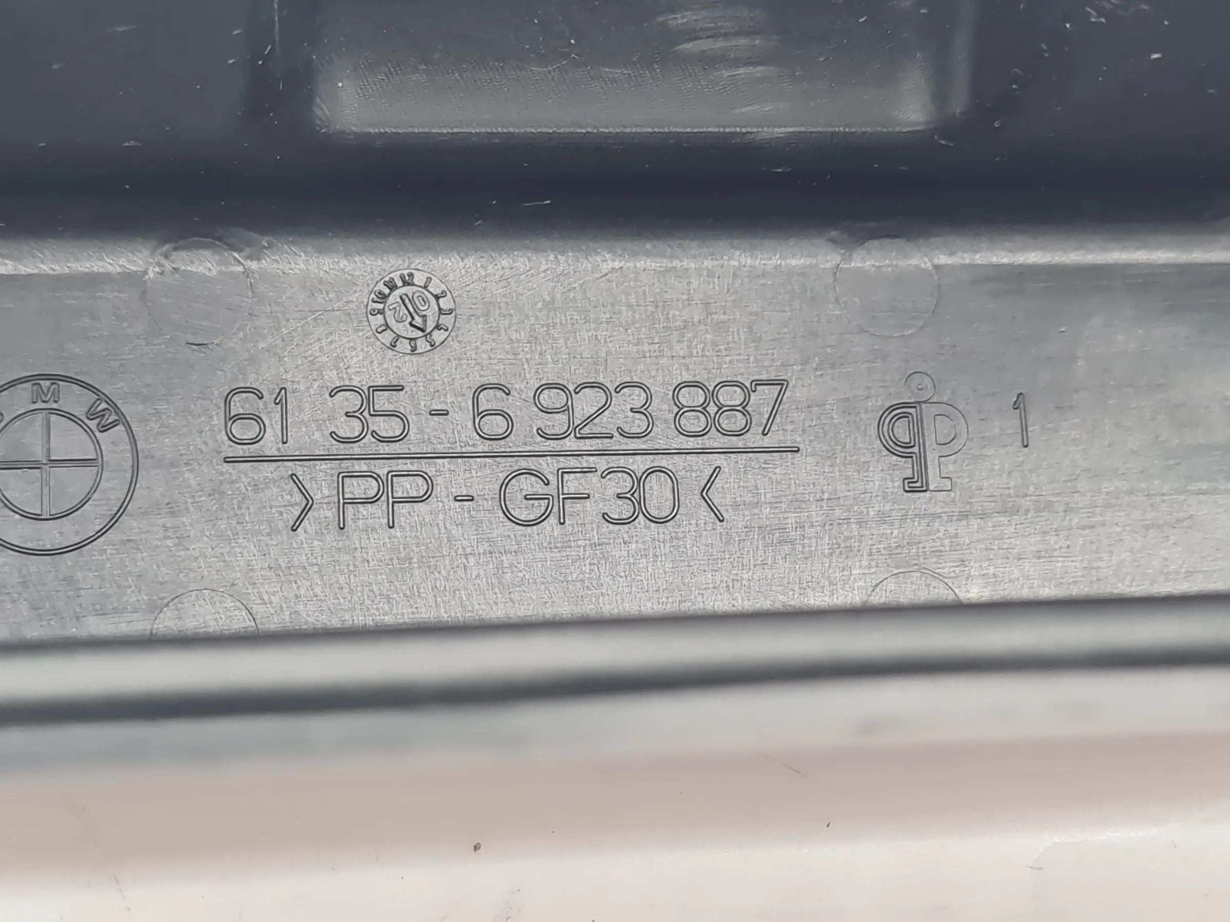 Original Mini One (R50/R53) Abdeckung Grundmodul 61.35-6923887