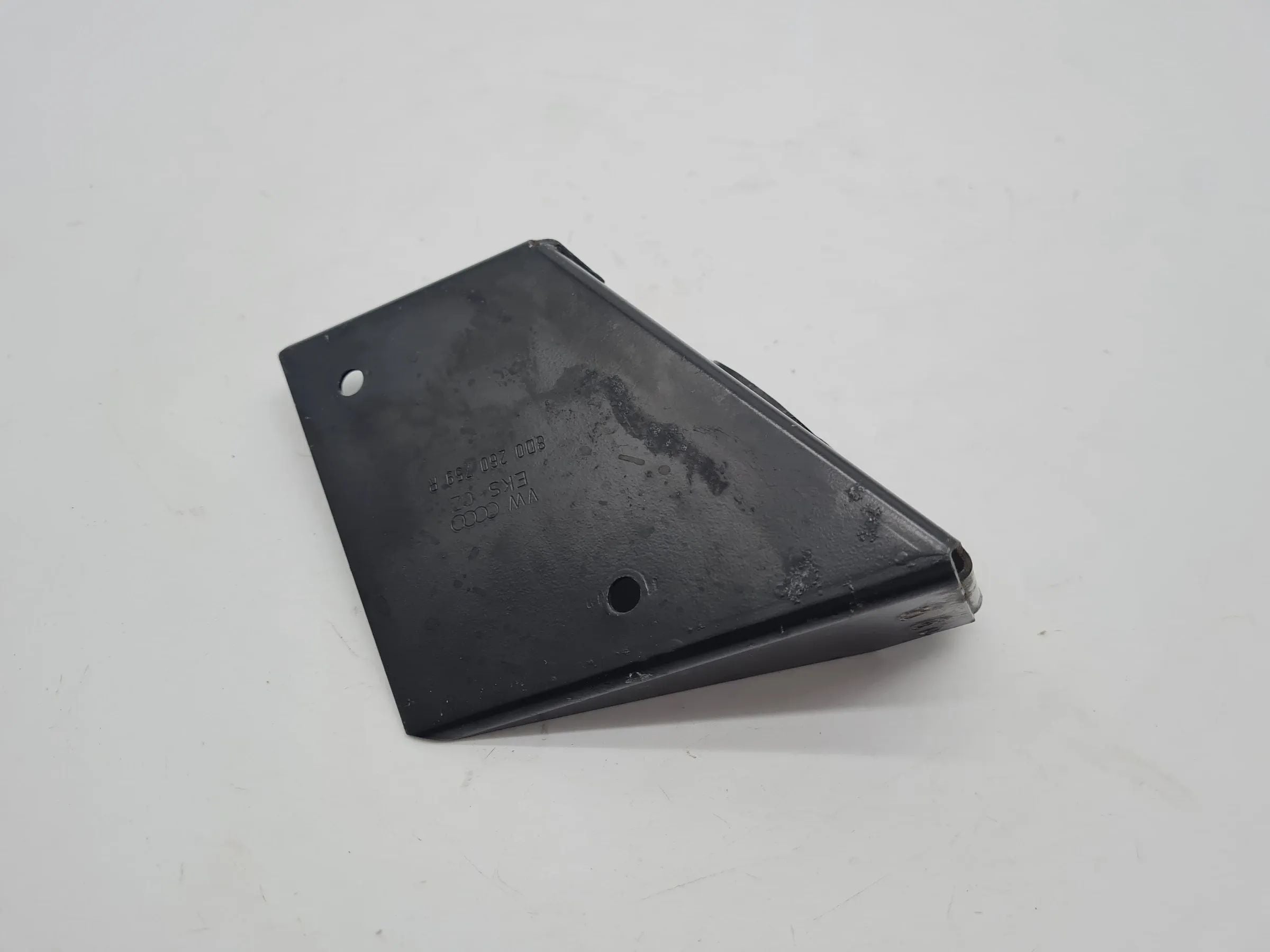Original Audi A6 (4B2/4B4) Halter Klimatrockner Flasche 8D0260759R
