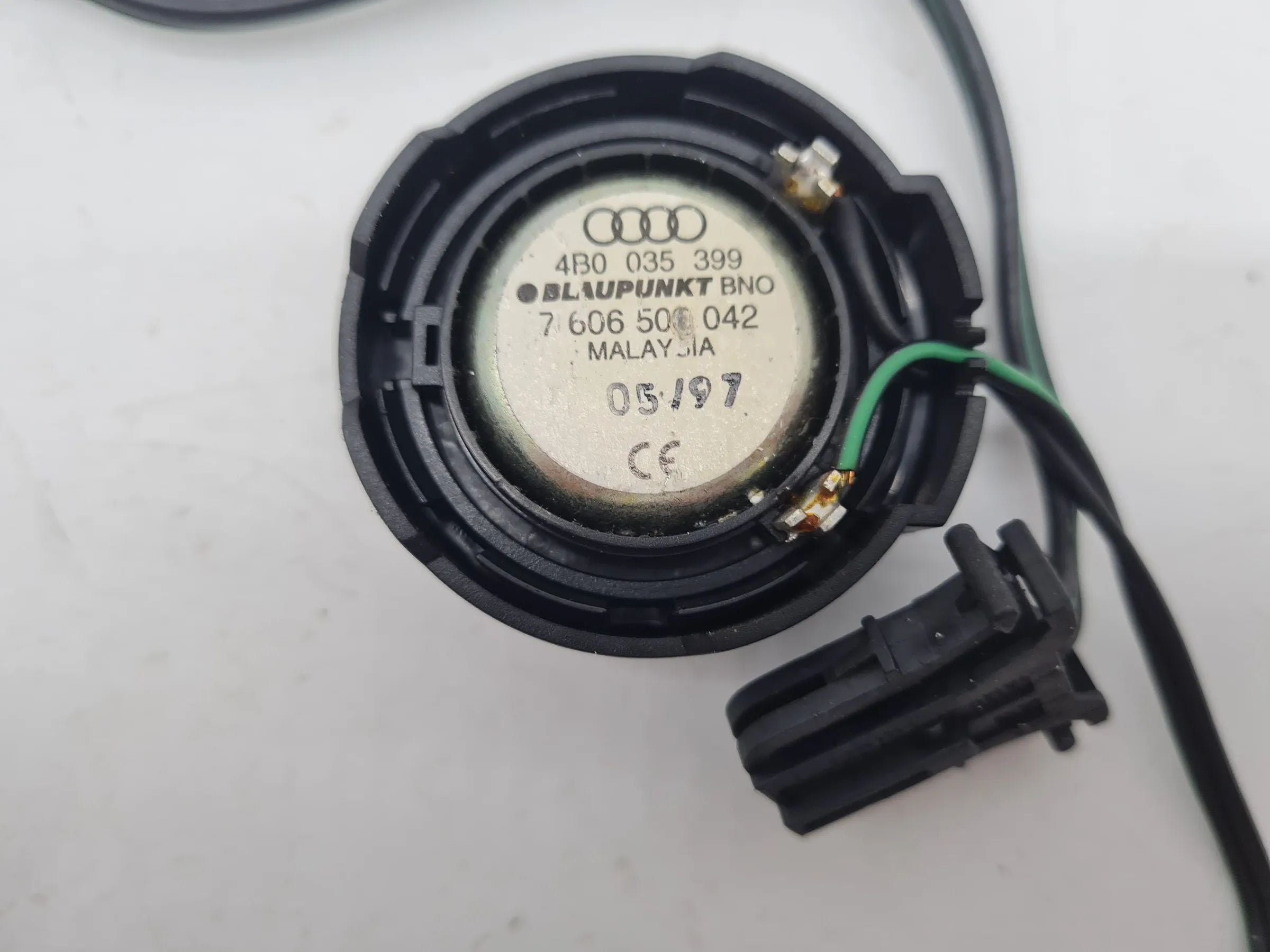 Original Audi A6 (4B2/4B4) Lautsprecher Hochtöner Tür Vorne L/R 4B0035399