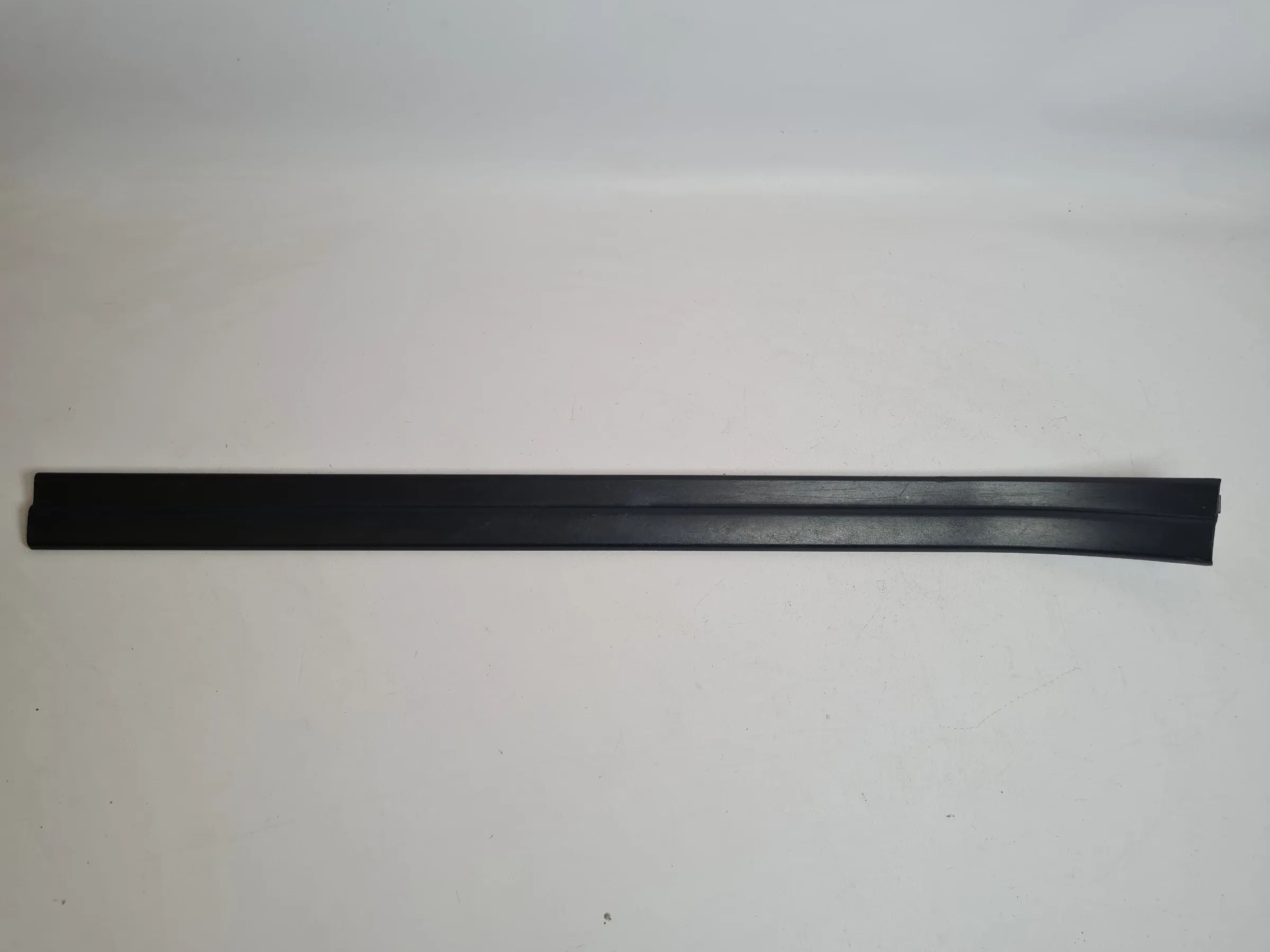 Original BMW X5 (E53) Einstiegsblende Kick Trim Vorne Links 8402107