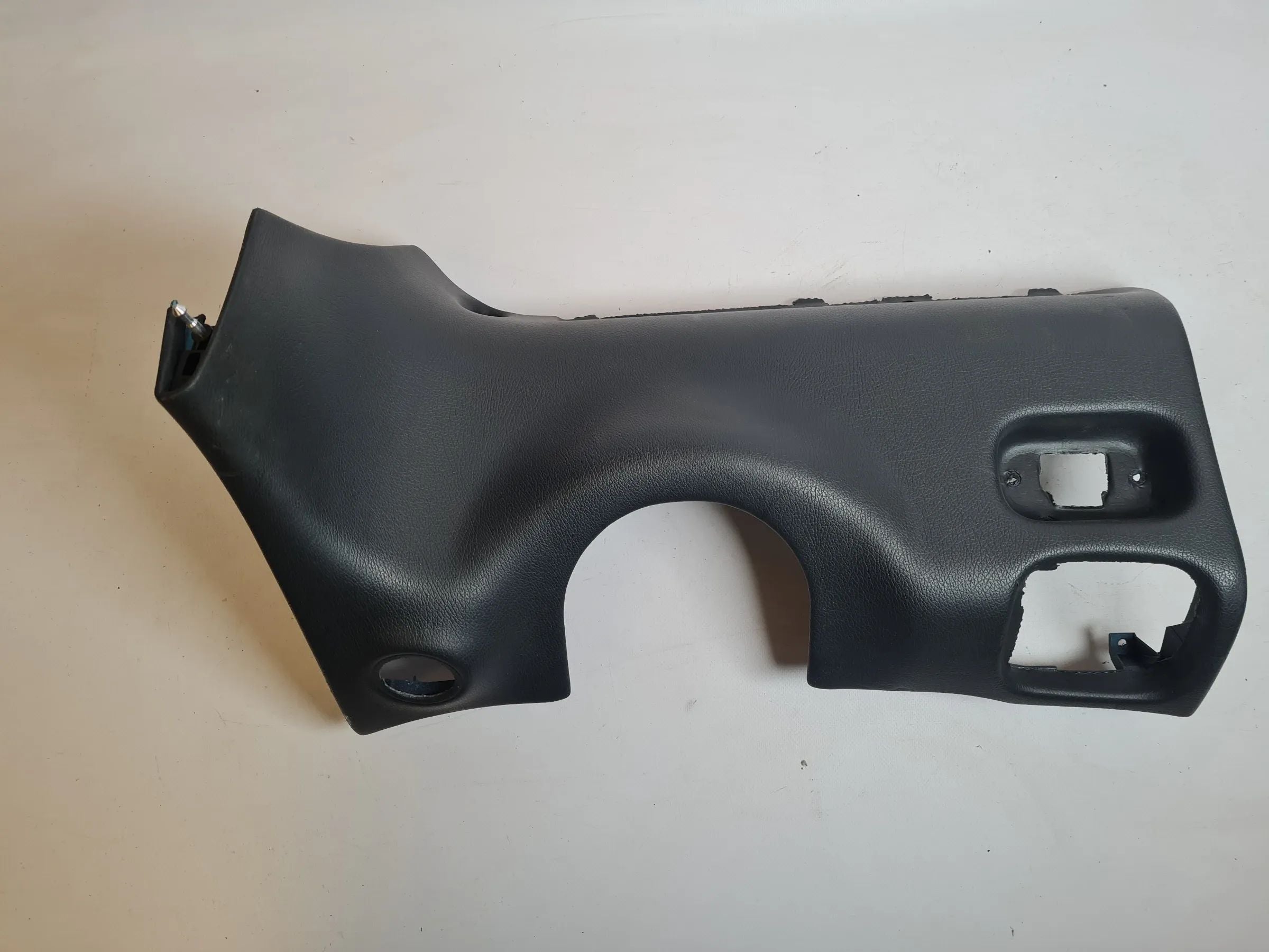 Original Mercedes-Benz C-Klasse Abdeckung Armaturenbrett Links A2036802387