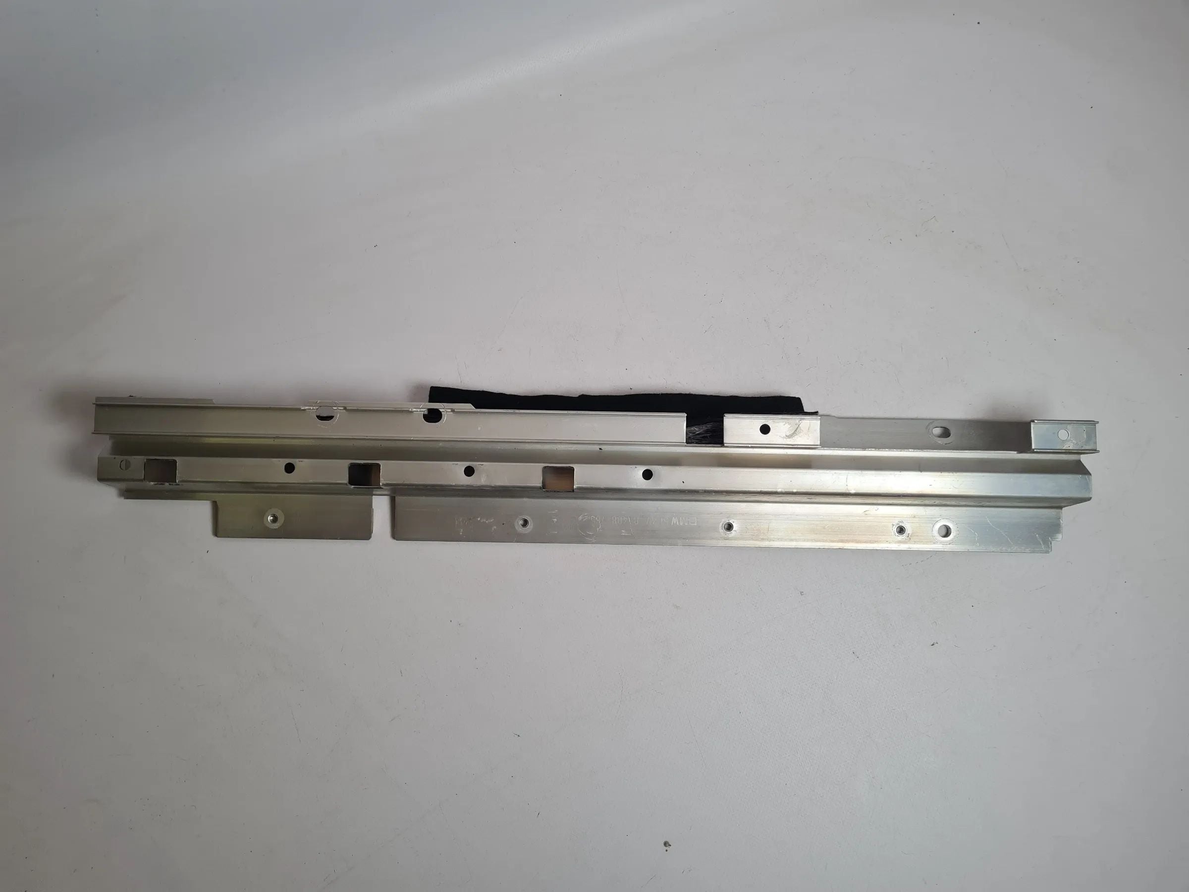 Original BMW X5 (E53) Halterung Links Hinten 51.47-8408765