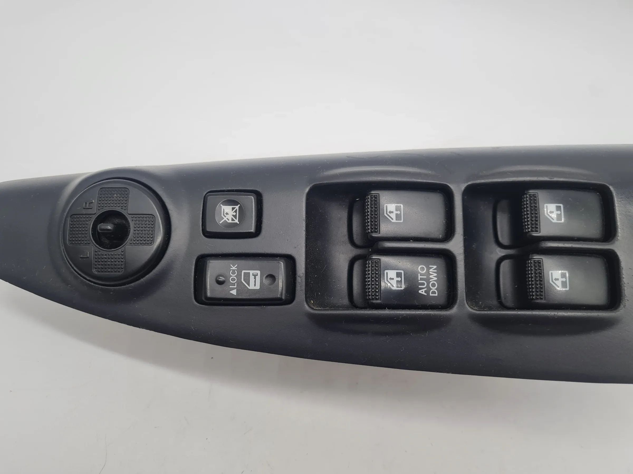 Original Hyundai Tucson (JM) Blende + Fensterheberschalter Links 93570-2E200