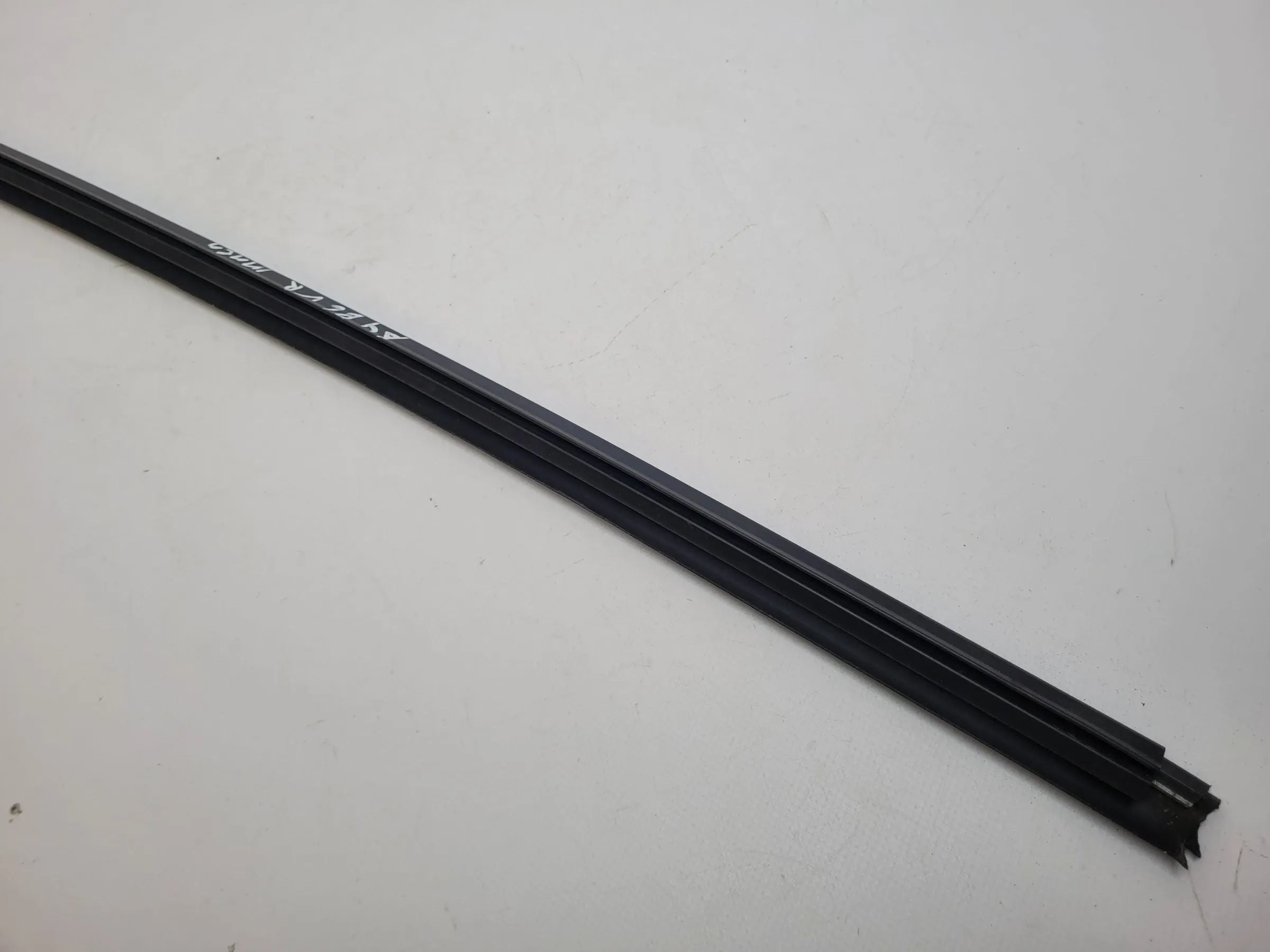 Original Audi A4 (8E/B6/B7) Tür Fenster Dichtung Leiste Rechts 8E0837480