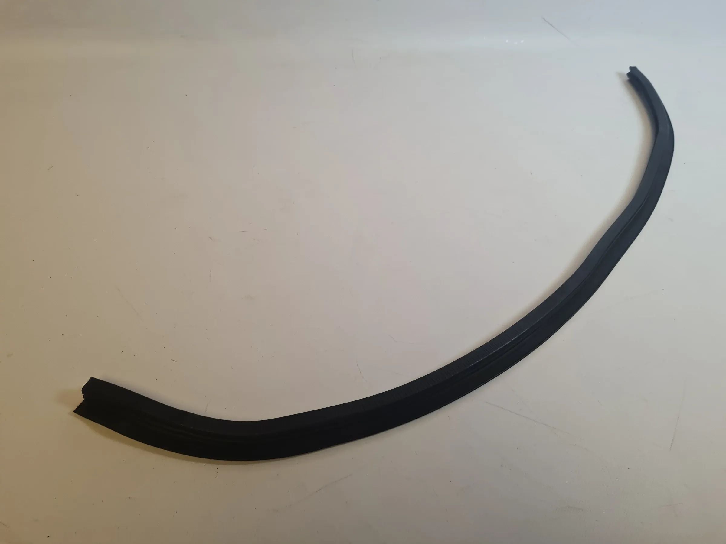 Original Mini One (R50/R53) Dichtung Frontklappe Motorhaube Vorne 1514688