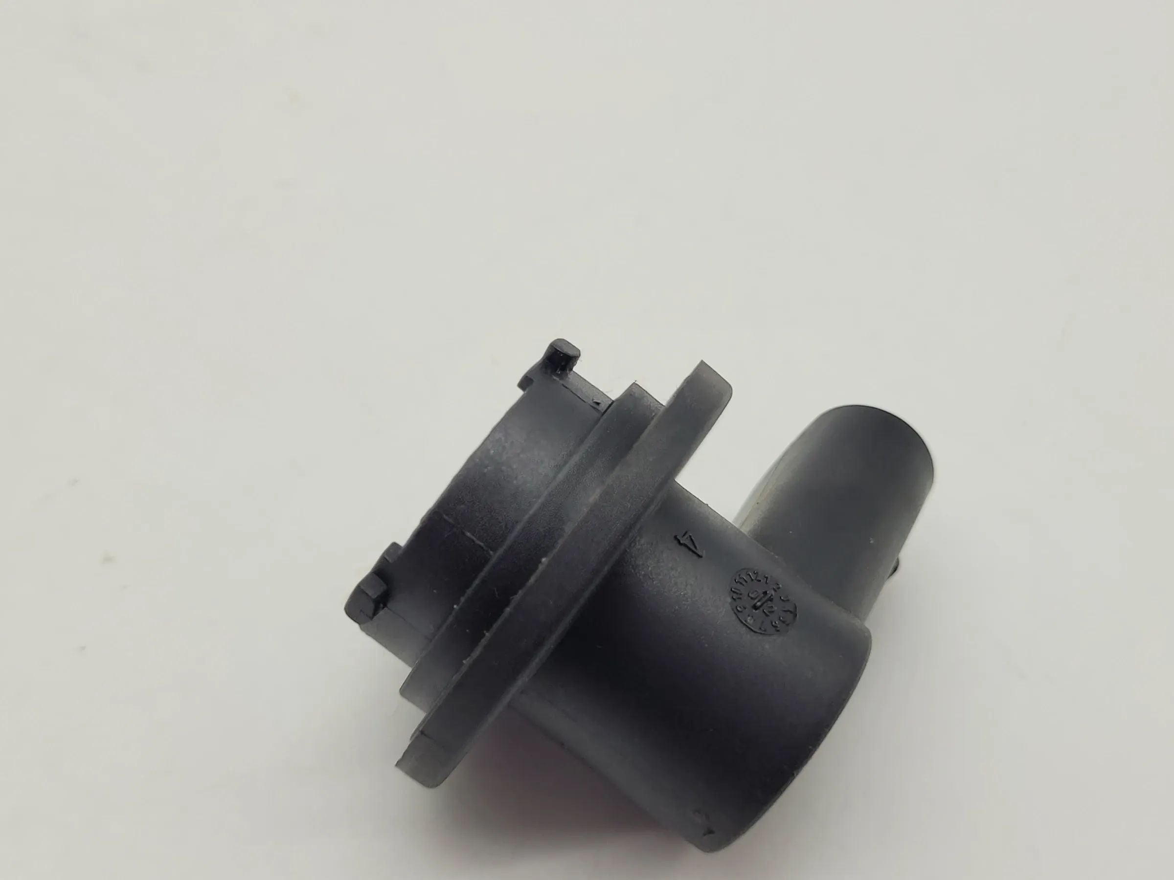 Original Mini One R50/R53 Lampenfassung Fassung Rückfahrleuchte Mitte (1477678)