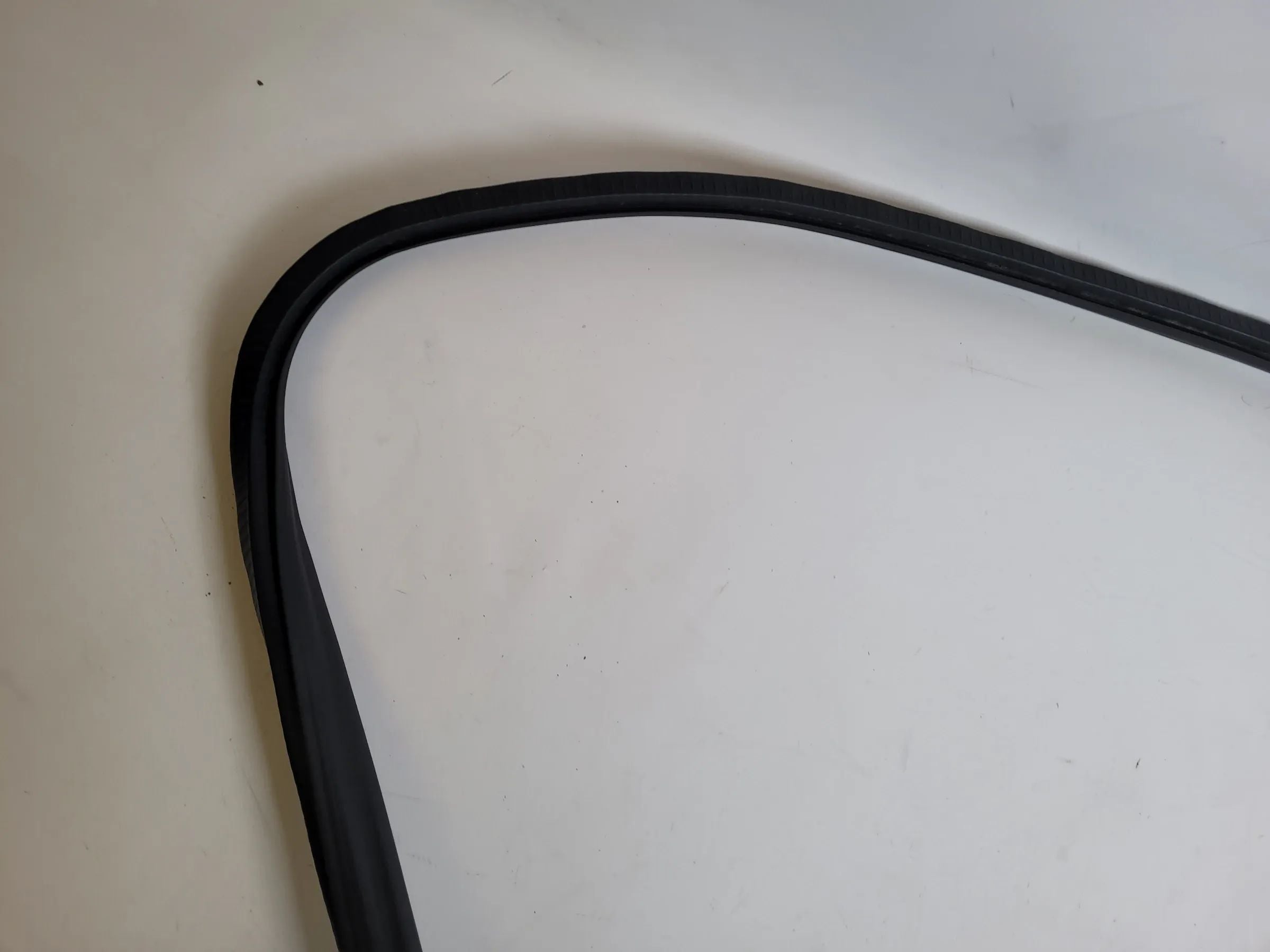 Original Audi A6 (4B2/4B4) Türdichtung Dichtung Gummi Links Vorne 4B0831721