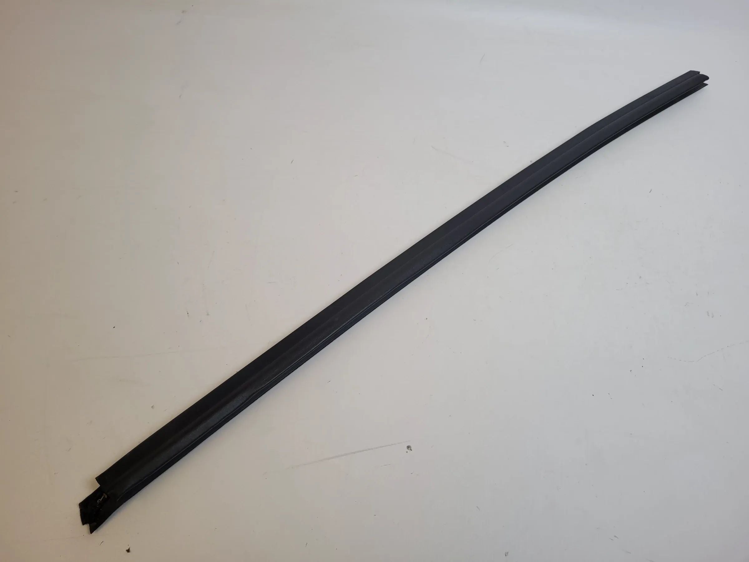 Original Audi A6 (4B2/4B4) Fensterschachtleiste Fenster Dichtung Hinten Links