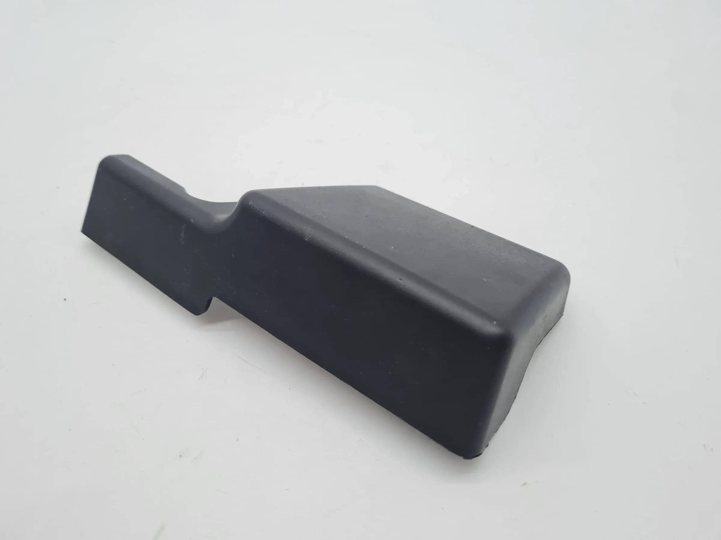 Original Audi A6 (4B2/4B4) Führungsschiene SItz Blende Rechts Vorne 8L0881350