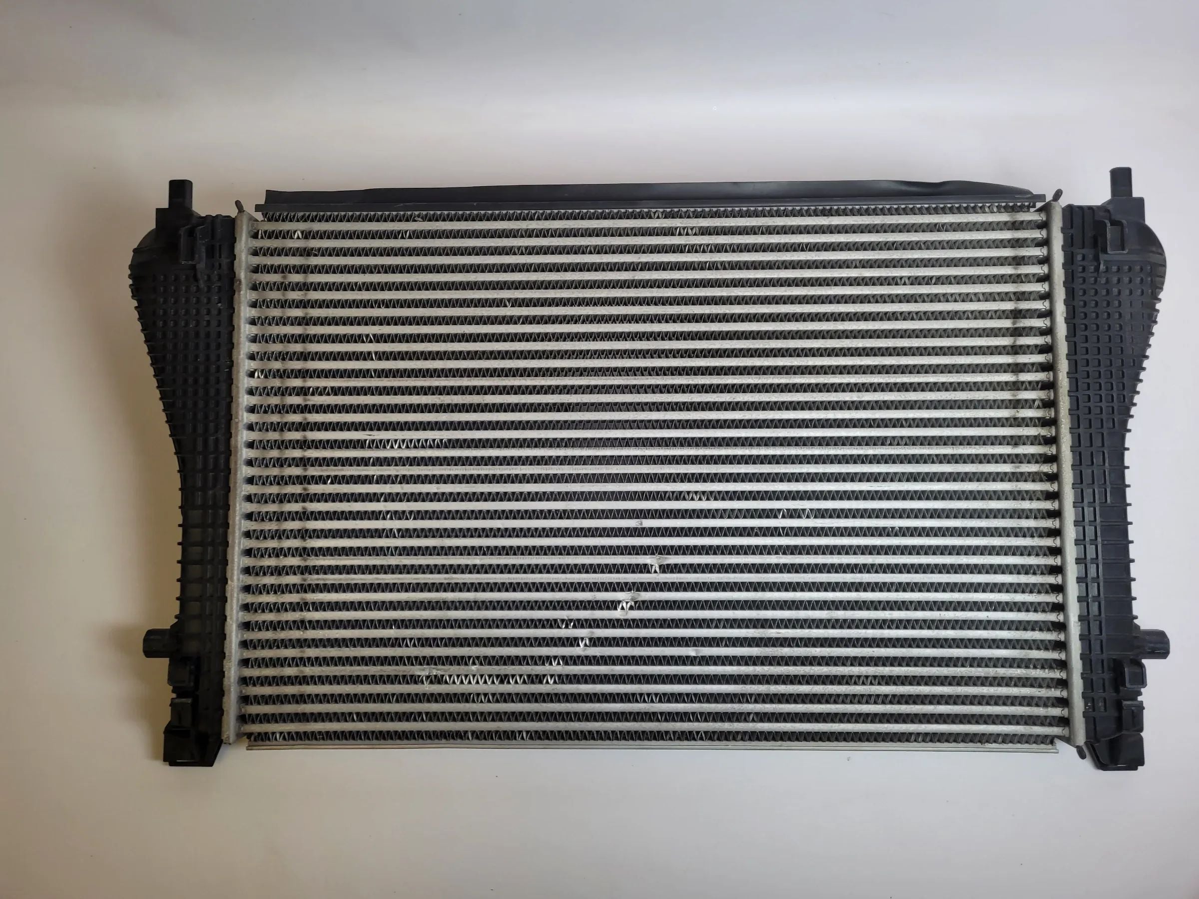 Original VW/Audi/Skoda Golf VII /Tiguan/Octavia III Ladeluftkühler 5Q0145803K