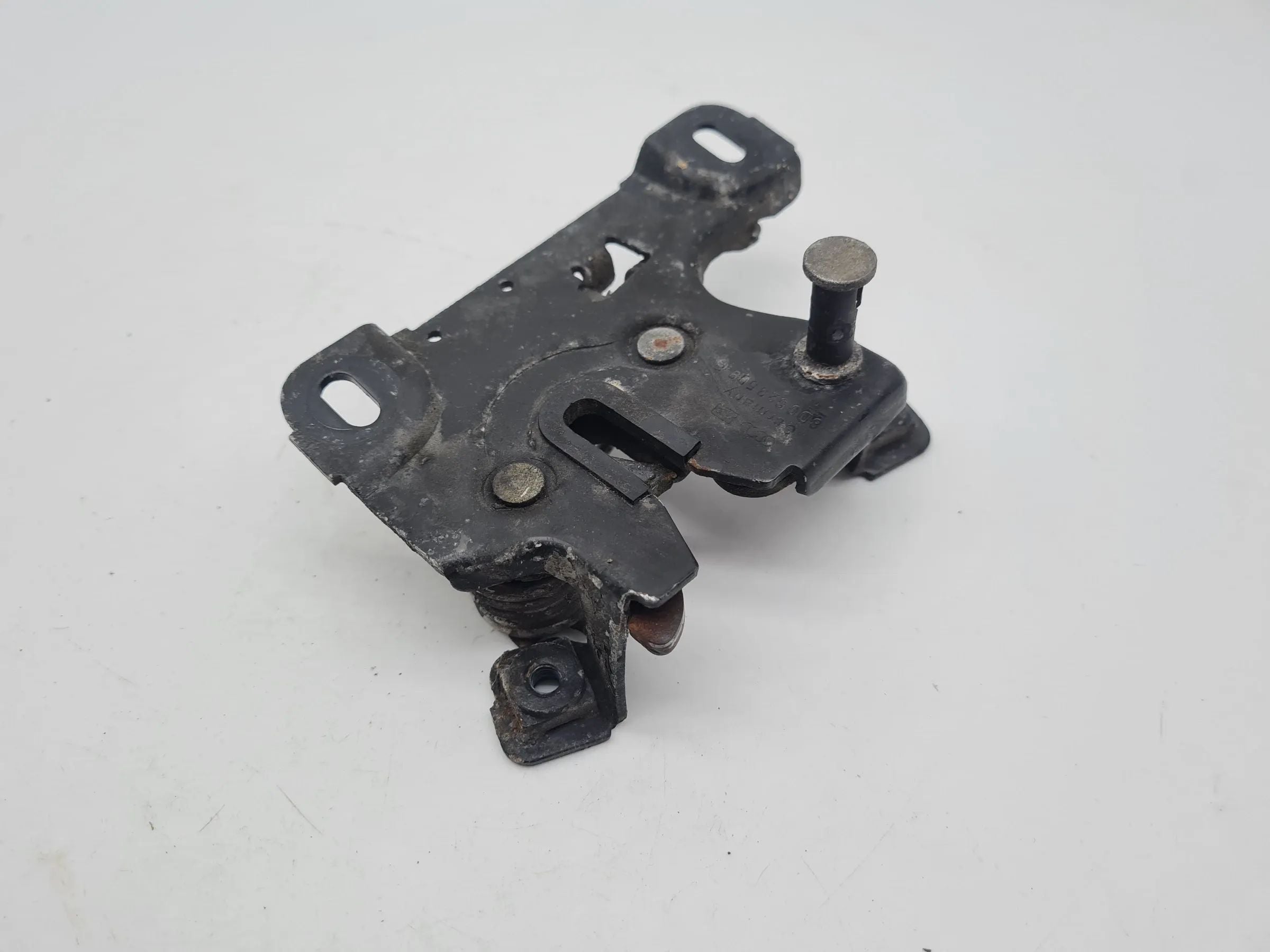 Original Audi A6 (4B2/4B4) Motorhaube Motorhaubenschloss 8D0823508