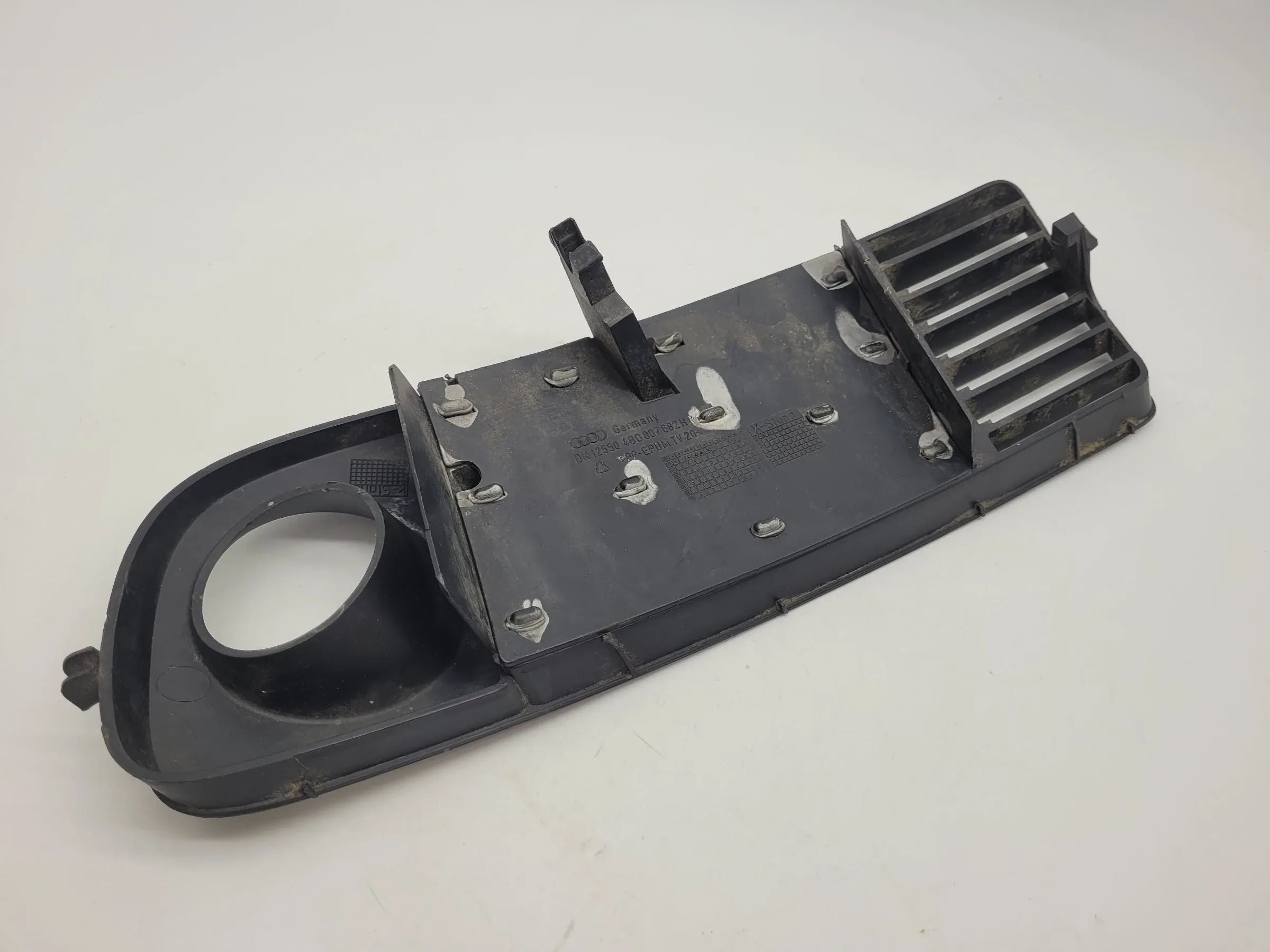 Original Audi A6 (4B2/4B4) Gitter Frontgitter Grill Rechts 4B0807682H/R