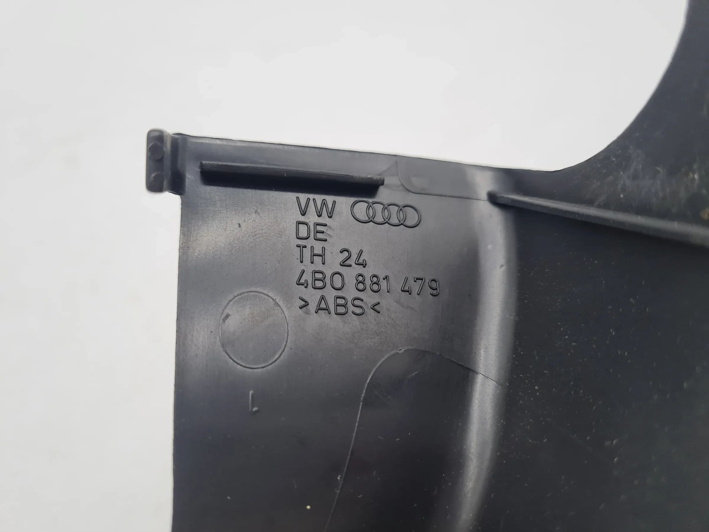 Original Audi A6 Verkleidung Abdeckung Sitzschiene Vorne links 4B0881479