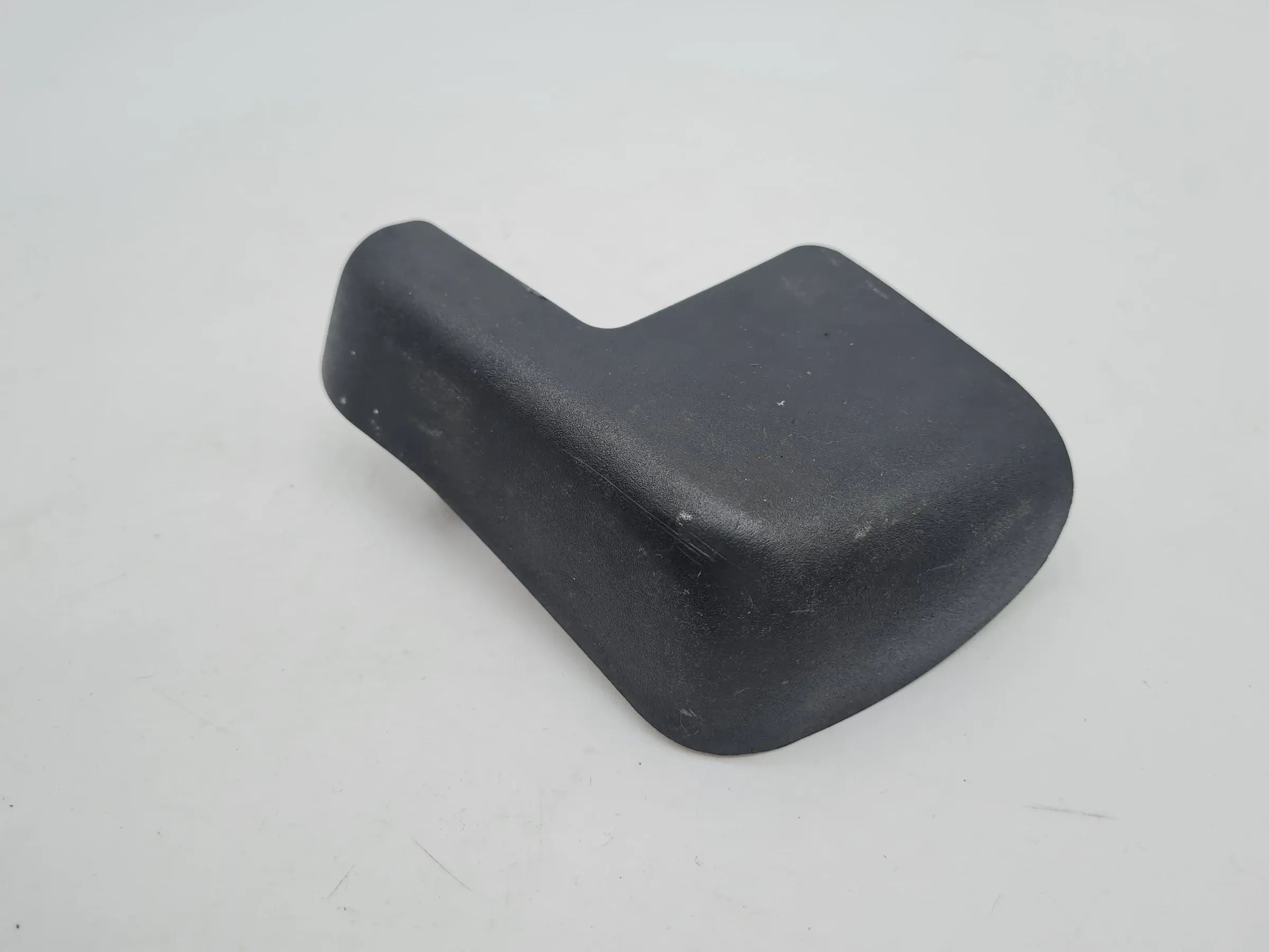 Original Audi A6 (4B2/4B4) Abdeckung Blende Sitz Vorne 4B0881348