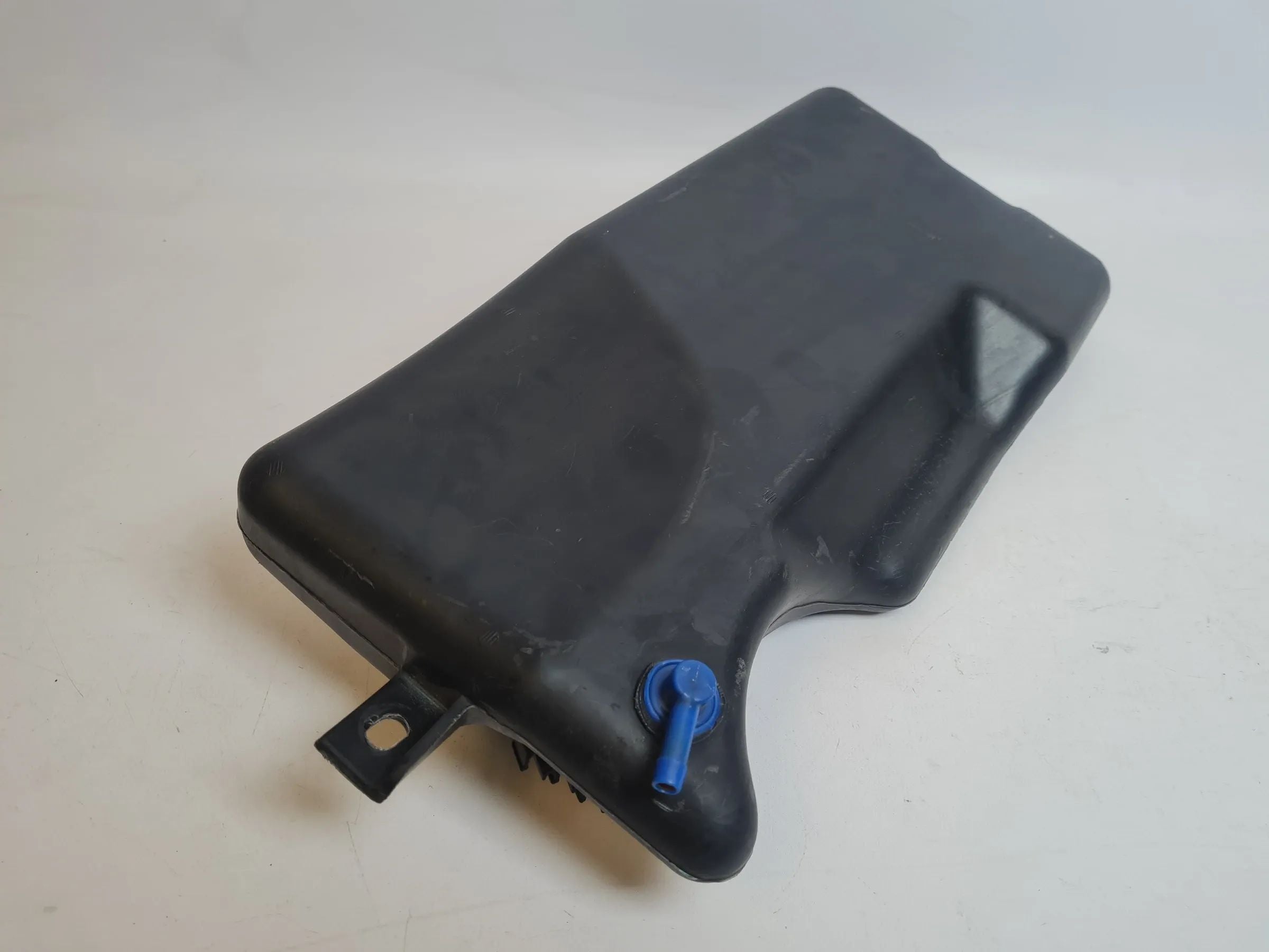 Original BMW 5er (E39/.E38) Ausgleichsbehälter Aktivkohlefilter 1181574