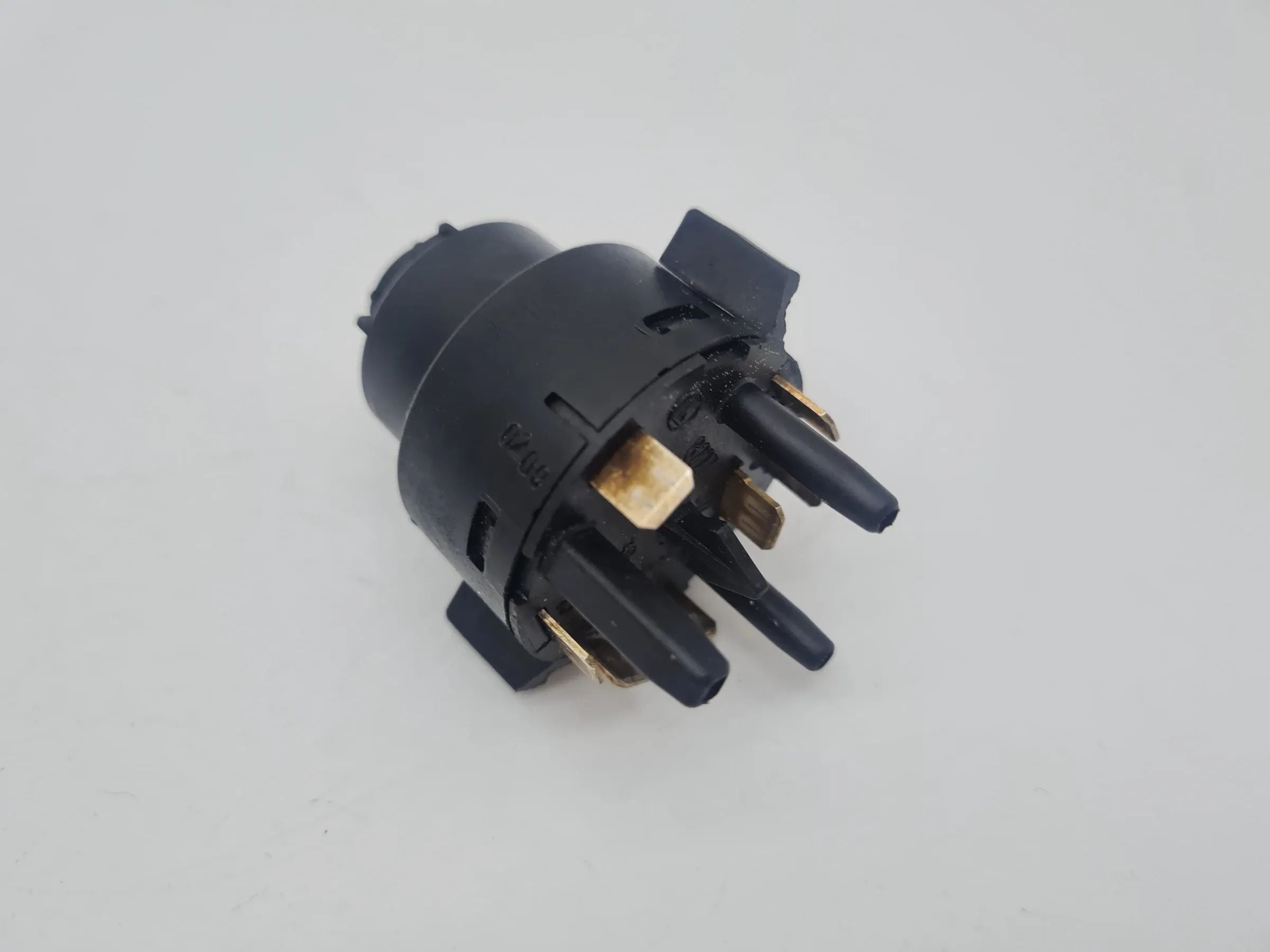 Original Audi A6 (4B2/4B4) Zündschalter Schalter 4A0905849