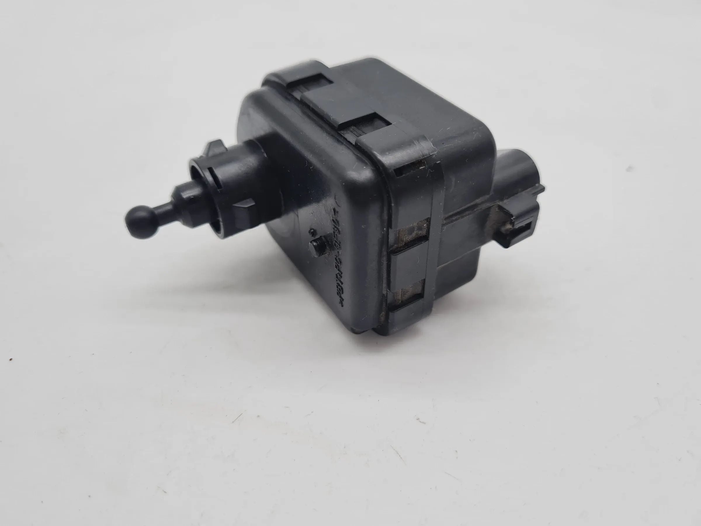 Original Daihatsu Cuore V (L7) Scheinwerfer Stellmotor LWR L/R 37221-76661