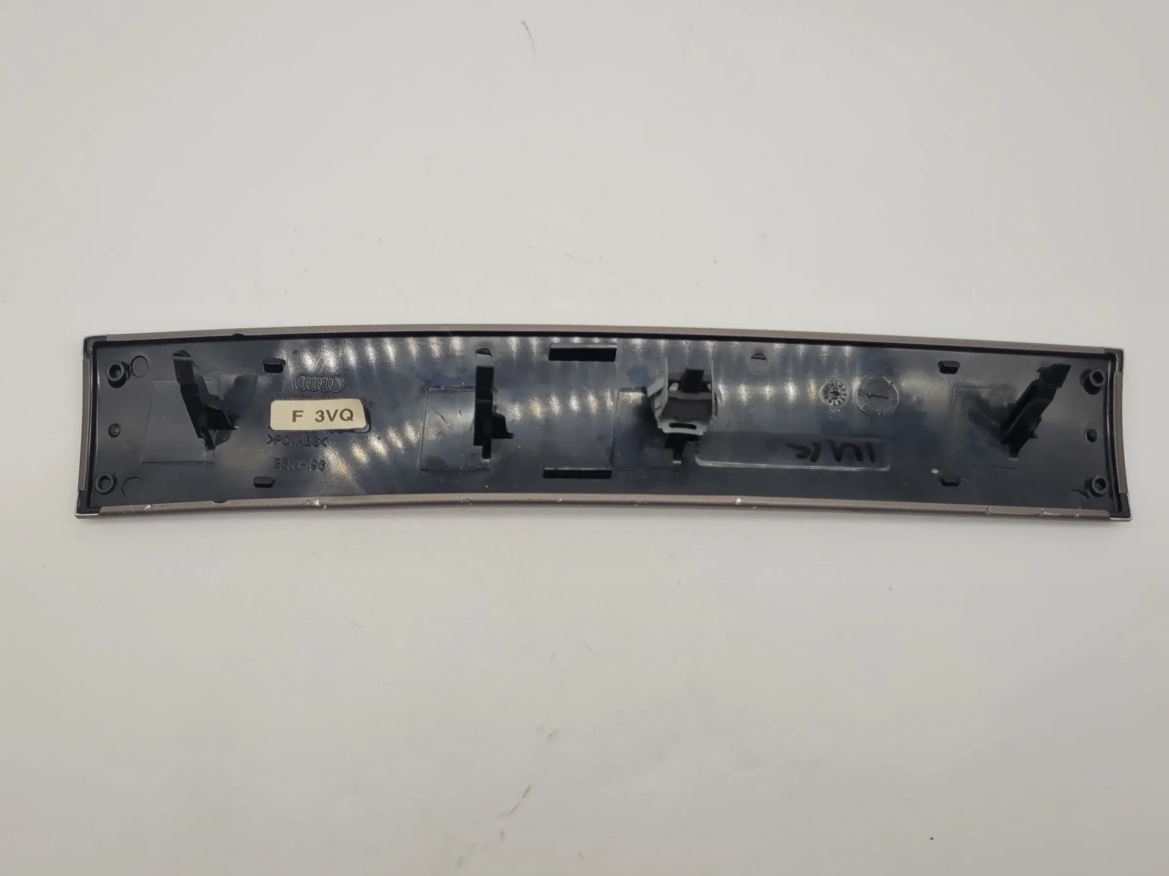 Original Audi A6 (4B2/4B4) Zierleiste Dekorleiste Armaturenbrett 4B1853190