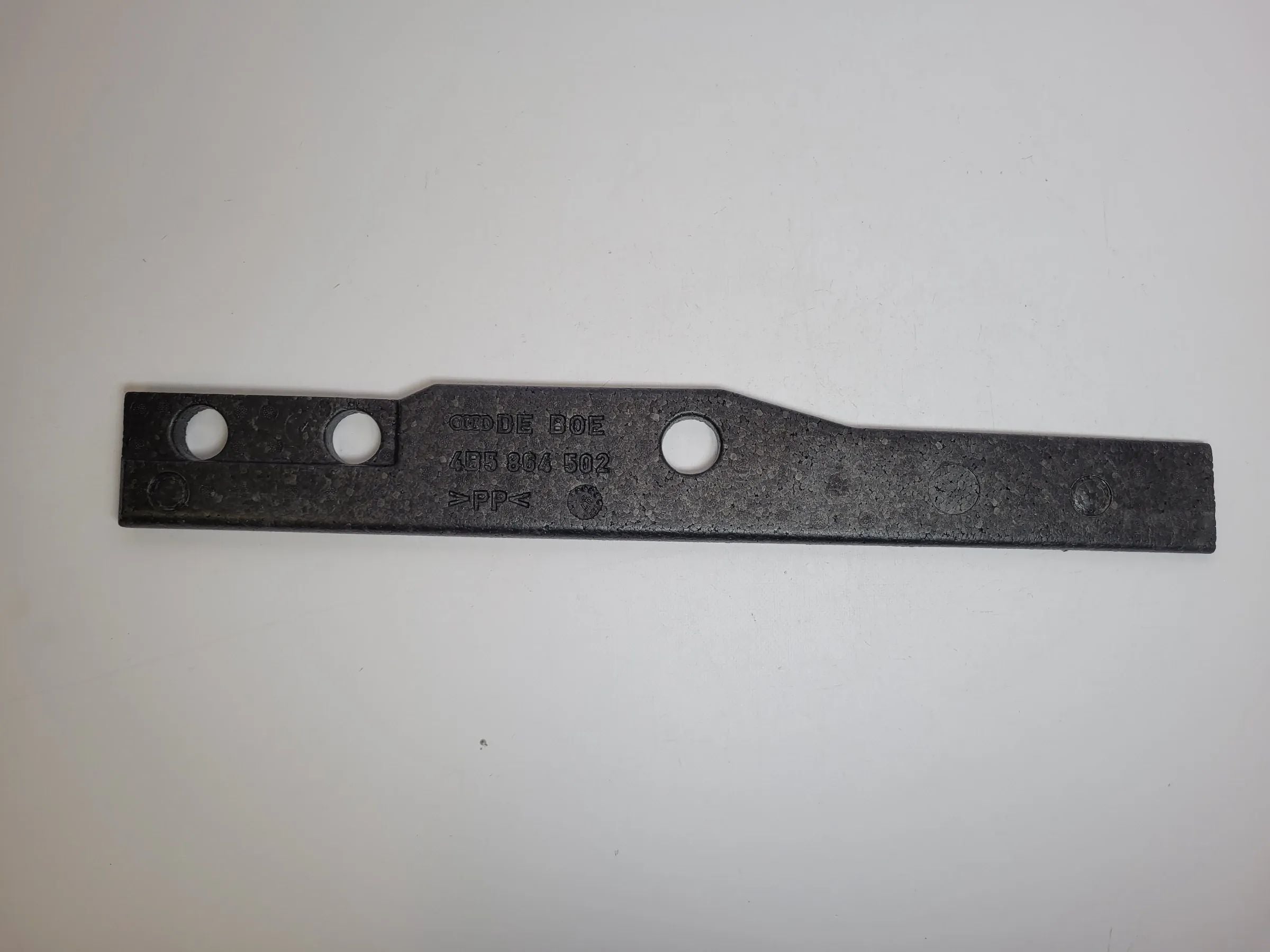 Original Audi A6 (4B2/4B4) Kofferraum Schaumstoff Füller Rechts 4B5864502