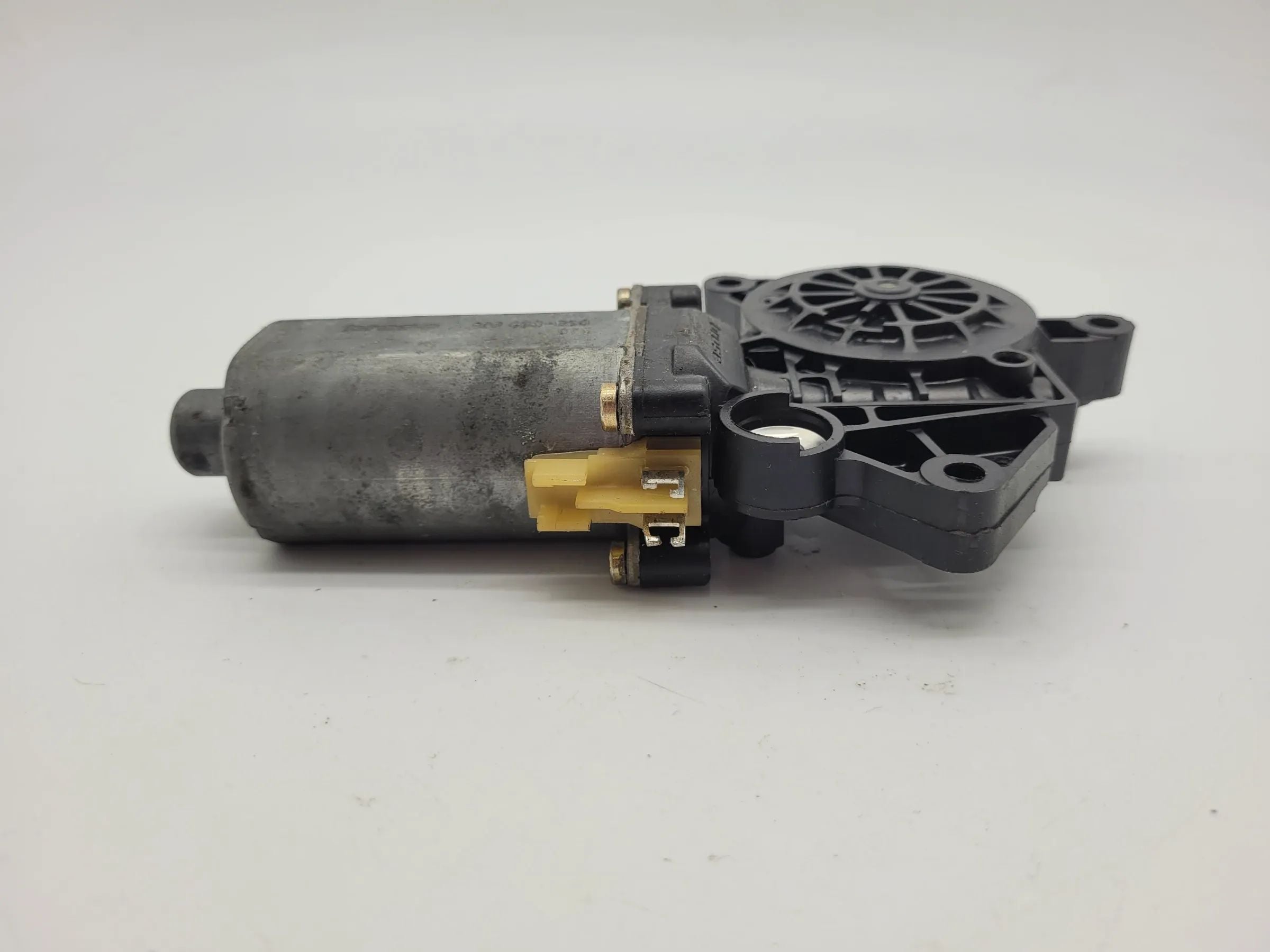 Original Renault Espace III 3 (JE0) Fensterhebermotor Hinten Links 190483000