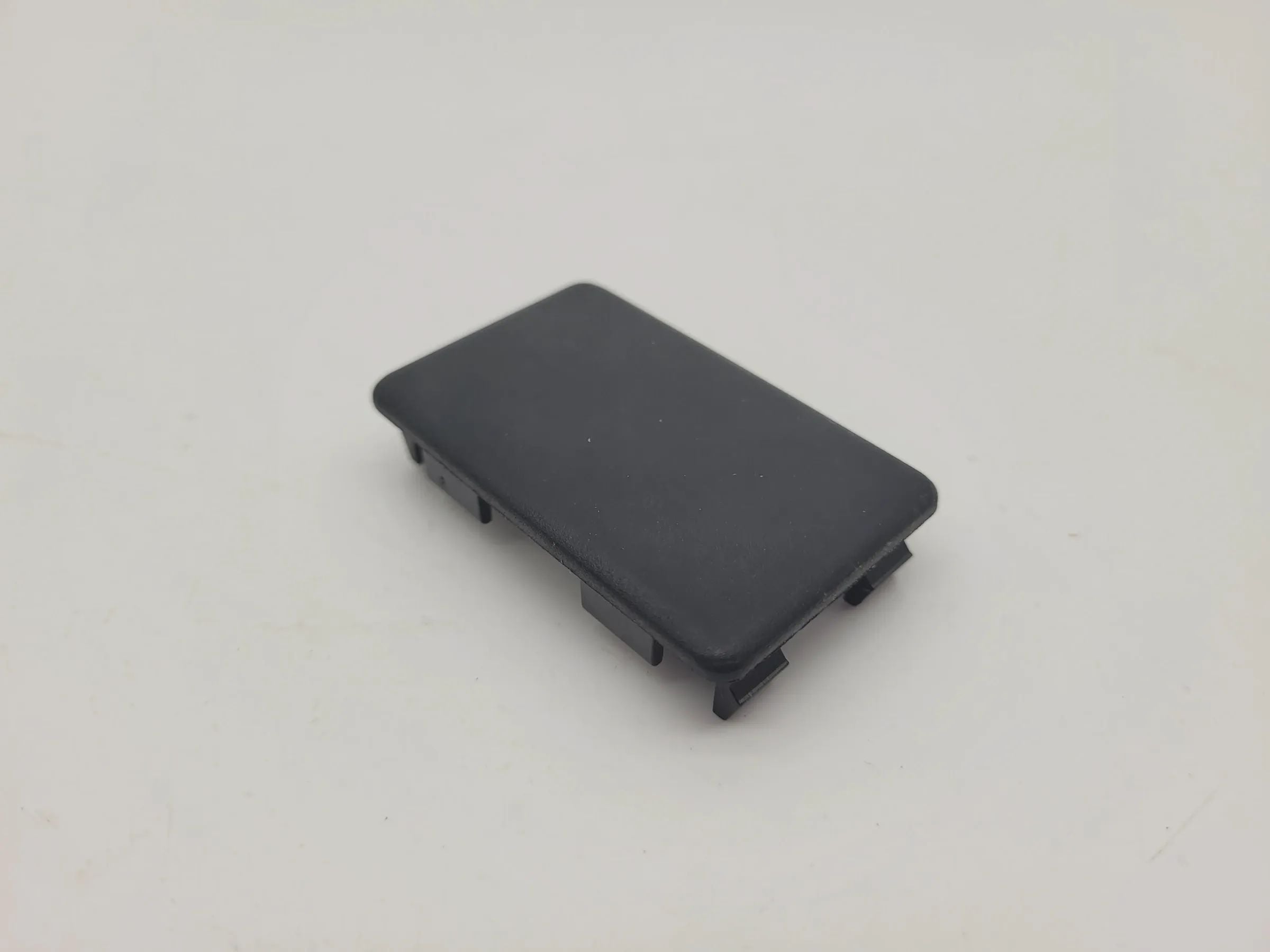 Original Nissan Micra II 2 (K11) Tachoblende Knopfeinsatz Blende 68493-90J00