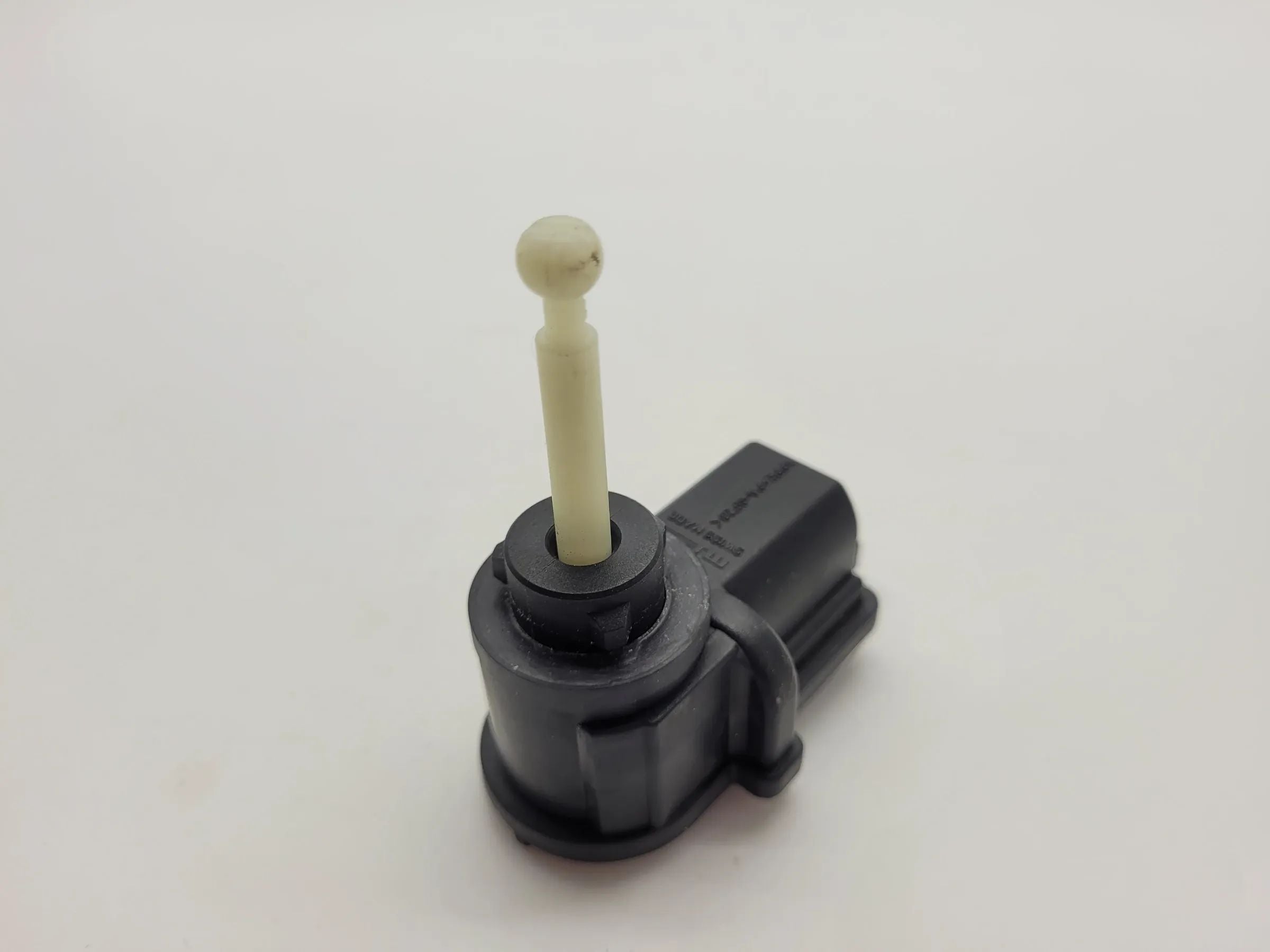 Original Ford Mondeo II 2 (BAP/BNP/BFP) Stellmotor LWR L/R 94BG13K198AA