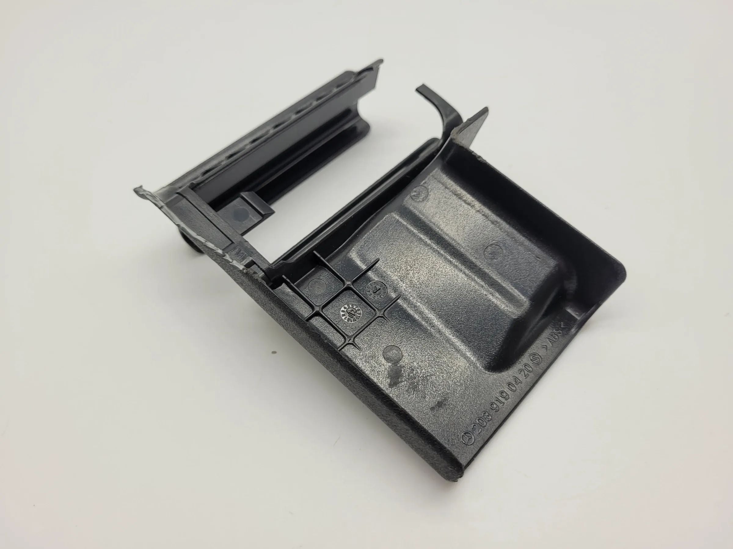 Original Mercedes-Benz C-Klasse Vordersitz Schiene Verkleidung A2039190420