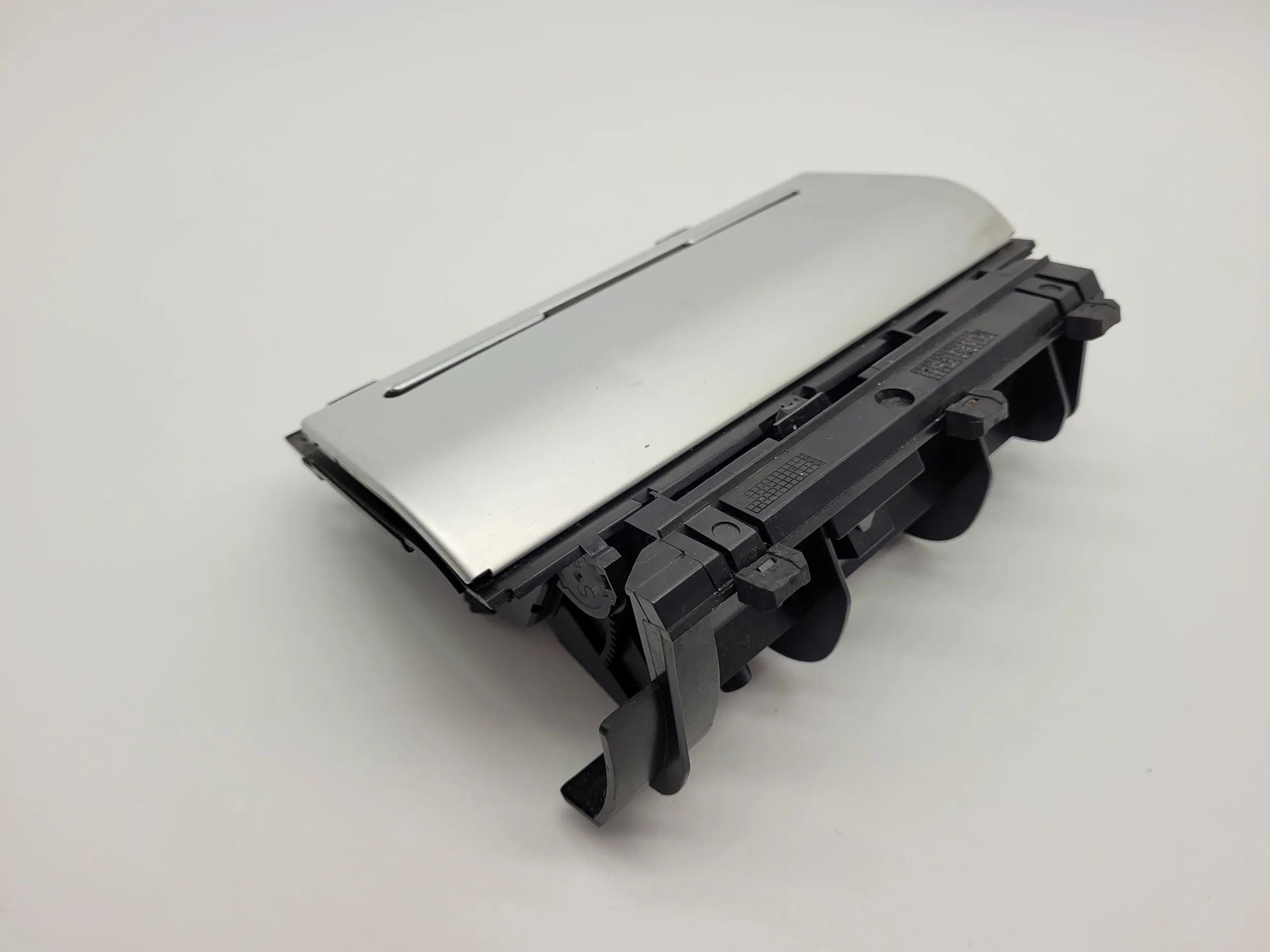 Original Audi A4 (8E/B6/B7) Aschenbecher Grau 8EO857951