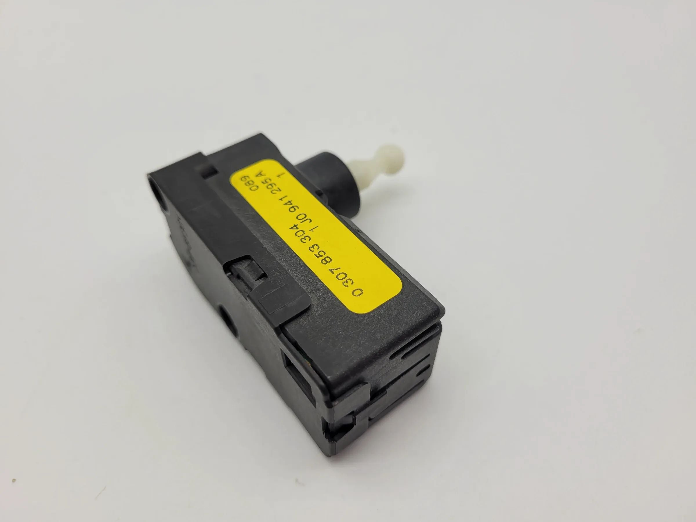 VW New Beetle (1C1/9C1) Scheinwerfer LWR Stellmotor 1J0941295A