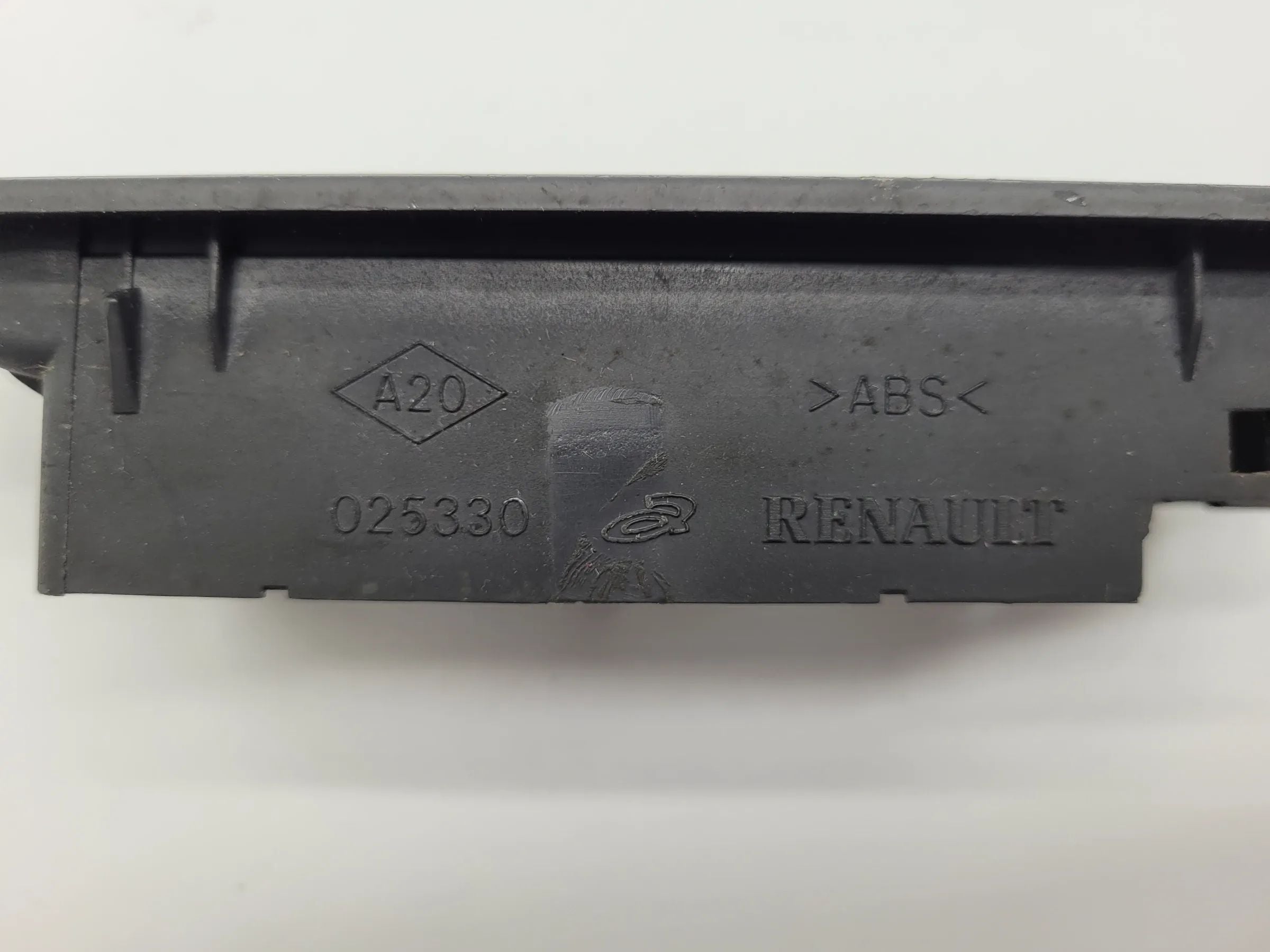 Original Renault Scenic II (JM0/1) Blende Fensterheber Links Vorne 156018070