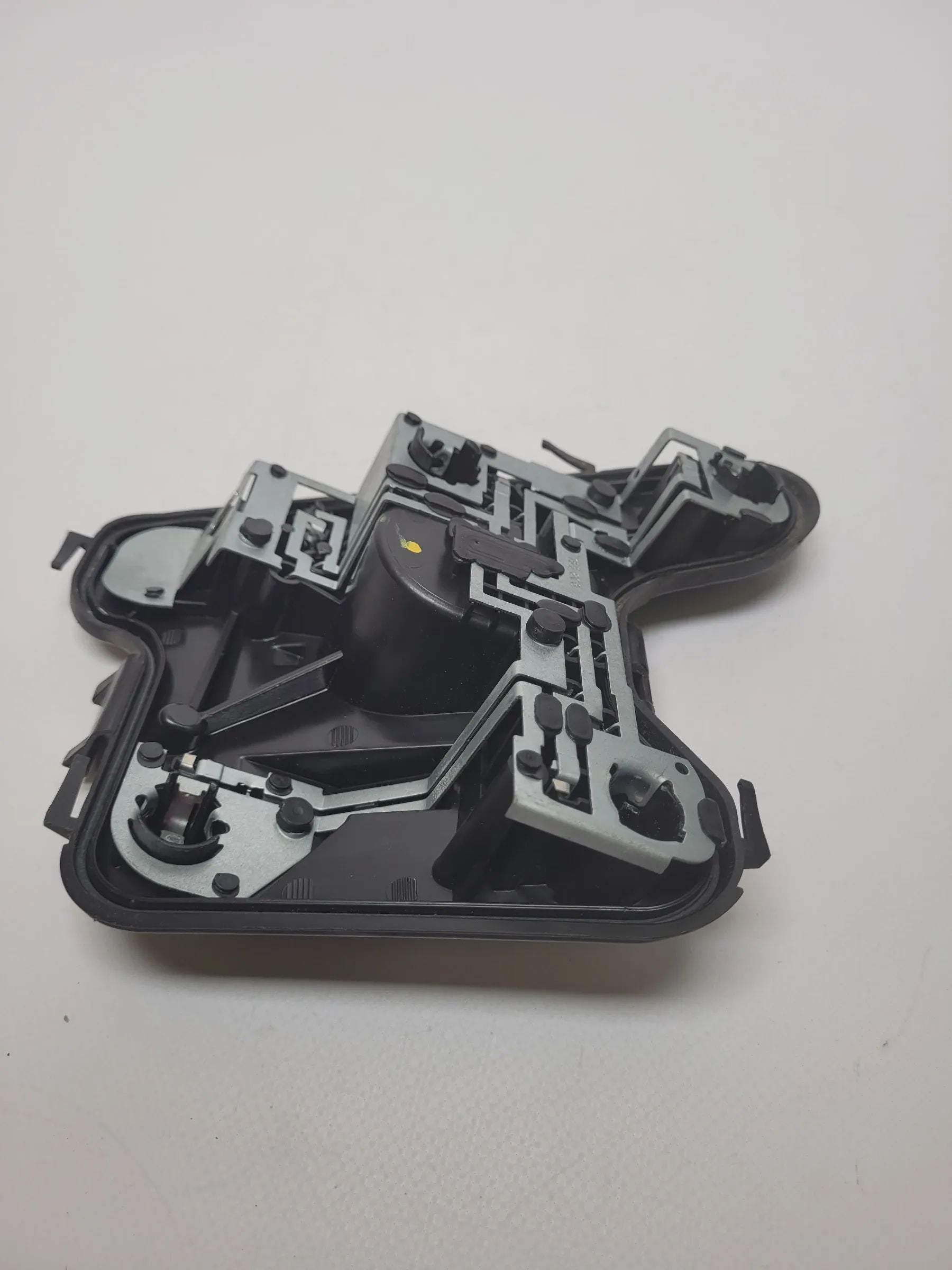 Original Audi A4 (8E2) Lampenträger 153948