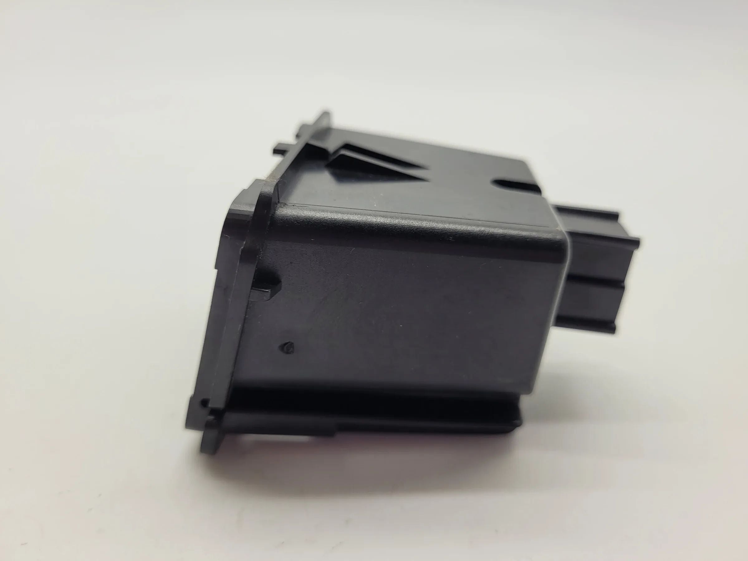 Original Ford Mondeo III 3 (B5Y) Ablage / Münzfach 4S71-A046780-AA