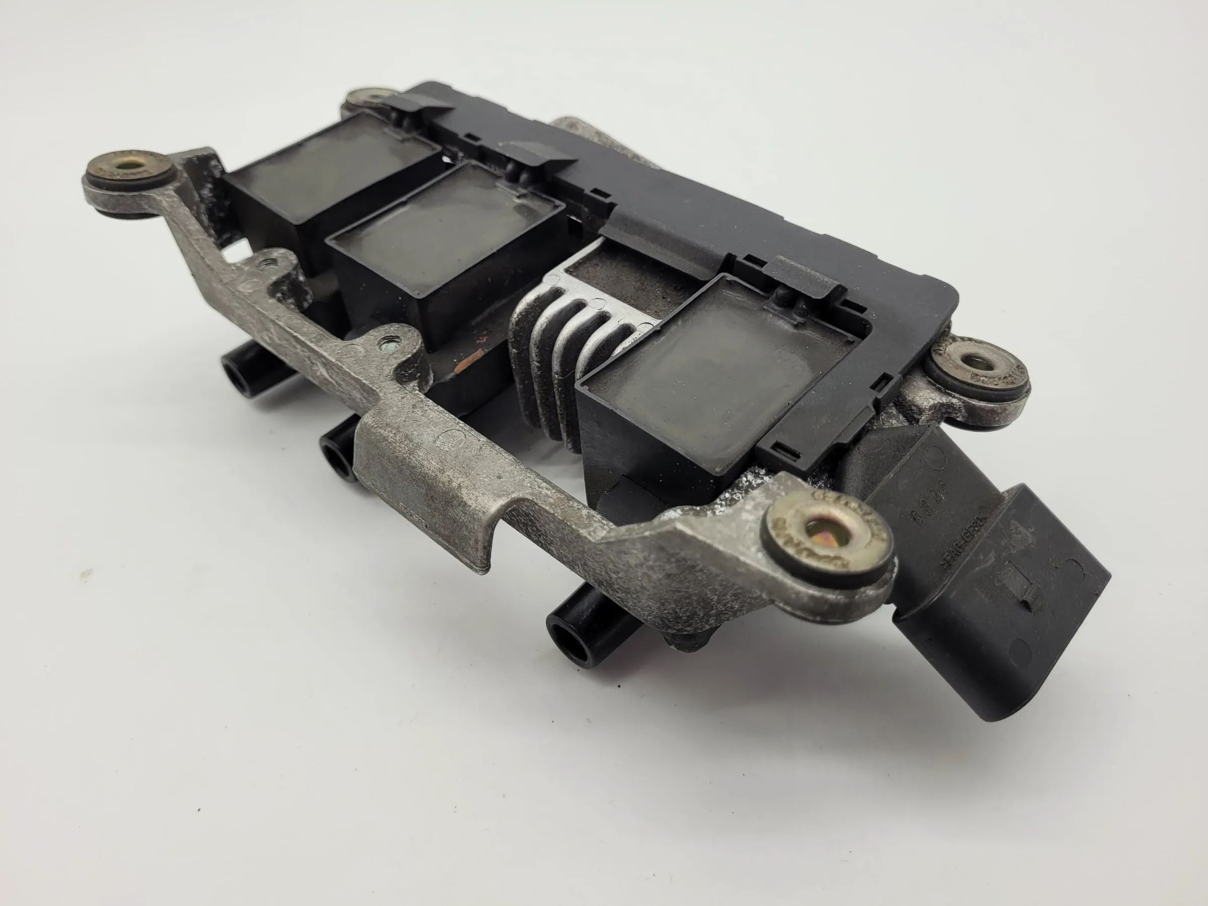 Original Audi A4/A6 VW Passat Zündspule 078905104