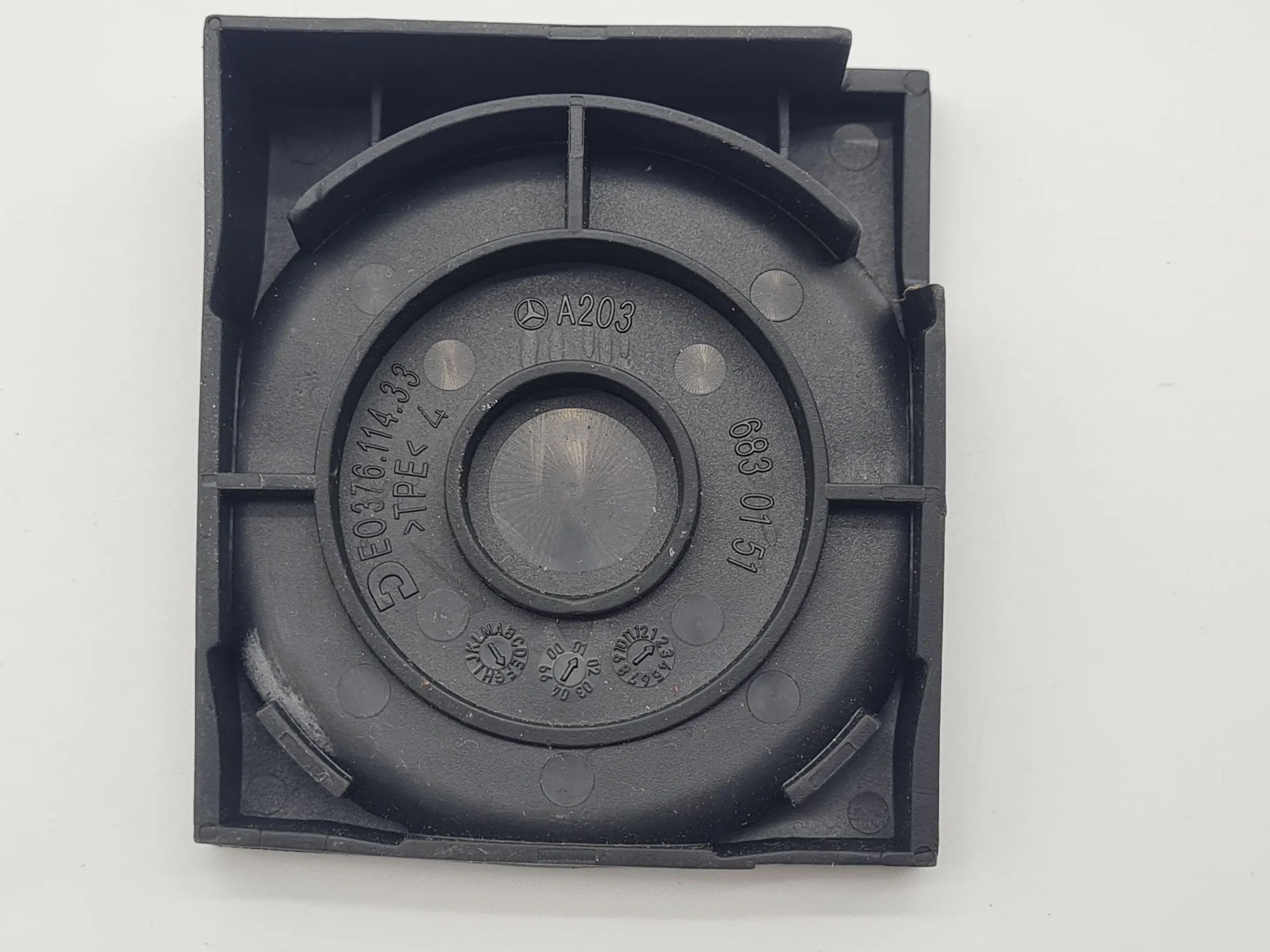 Original Mercedes-Benz C-Klasse (W203) Becherhalter Pad Matte A2036830151