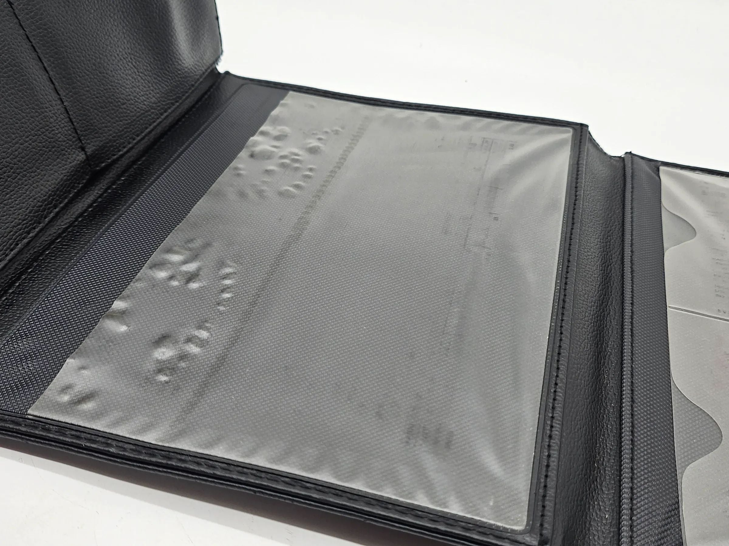 原装宝马黑色皮革车辆文件夹，见图片