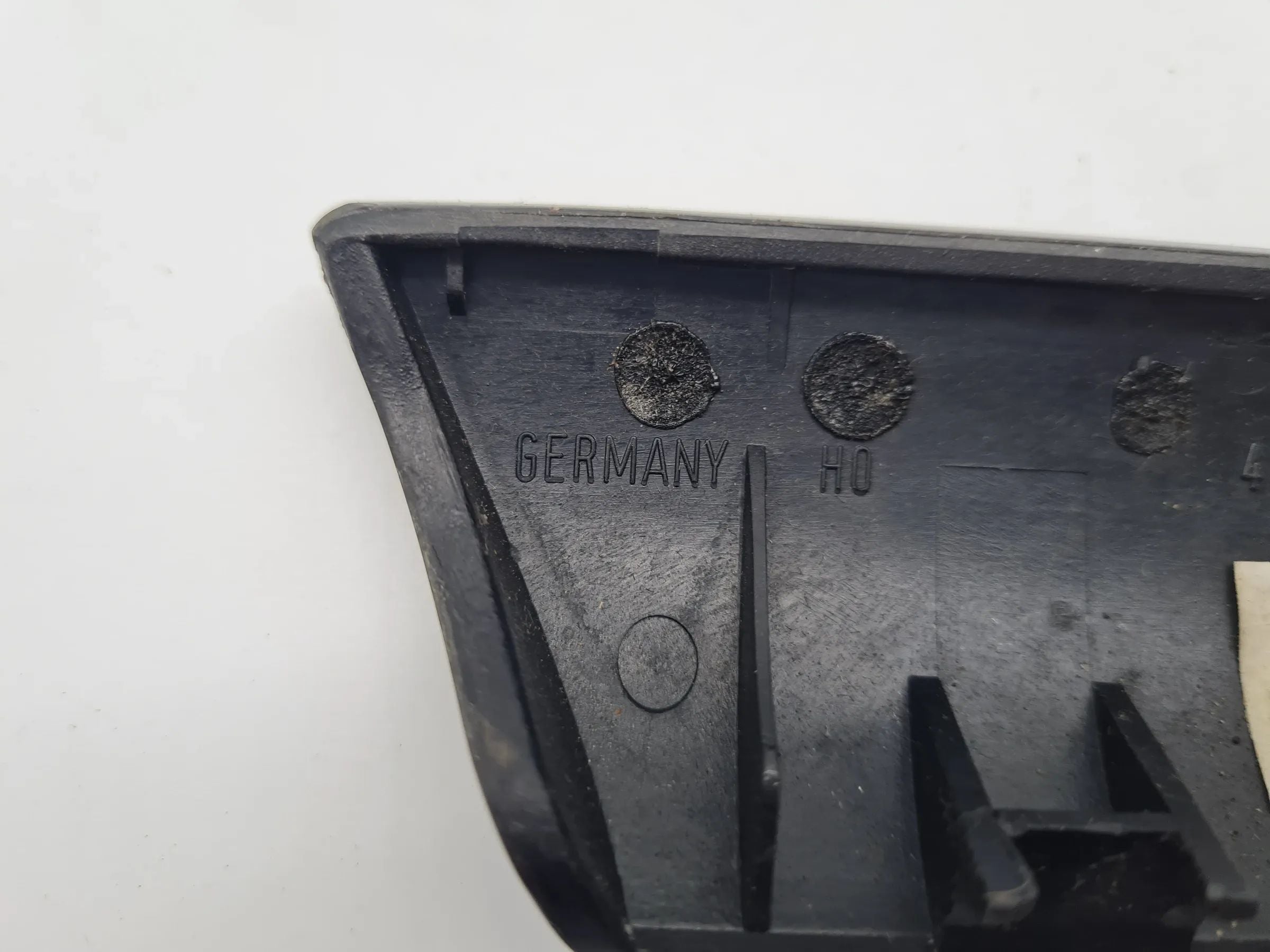 Original Audi A6 (4B) Dekorleiste / Zierleiste Aschenbecher 4B0857967
