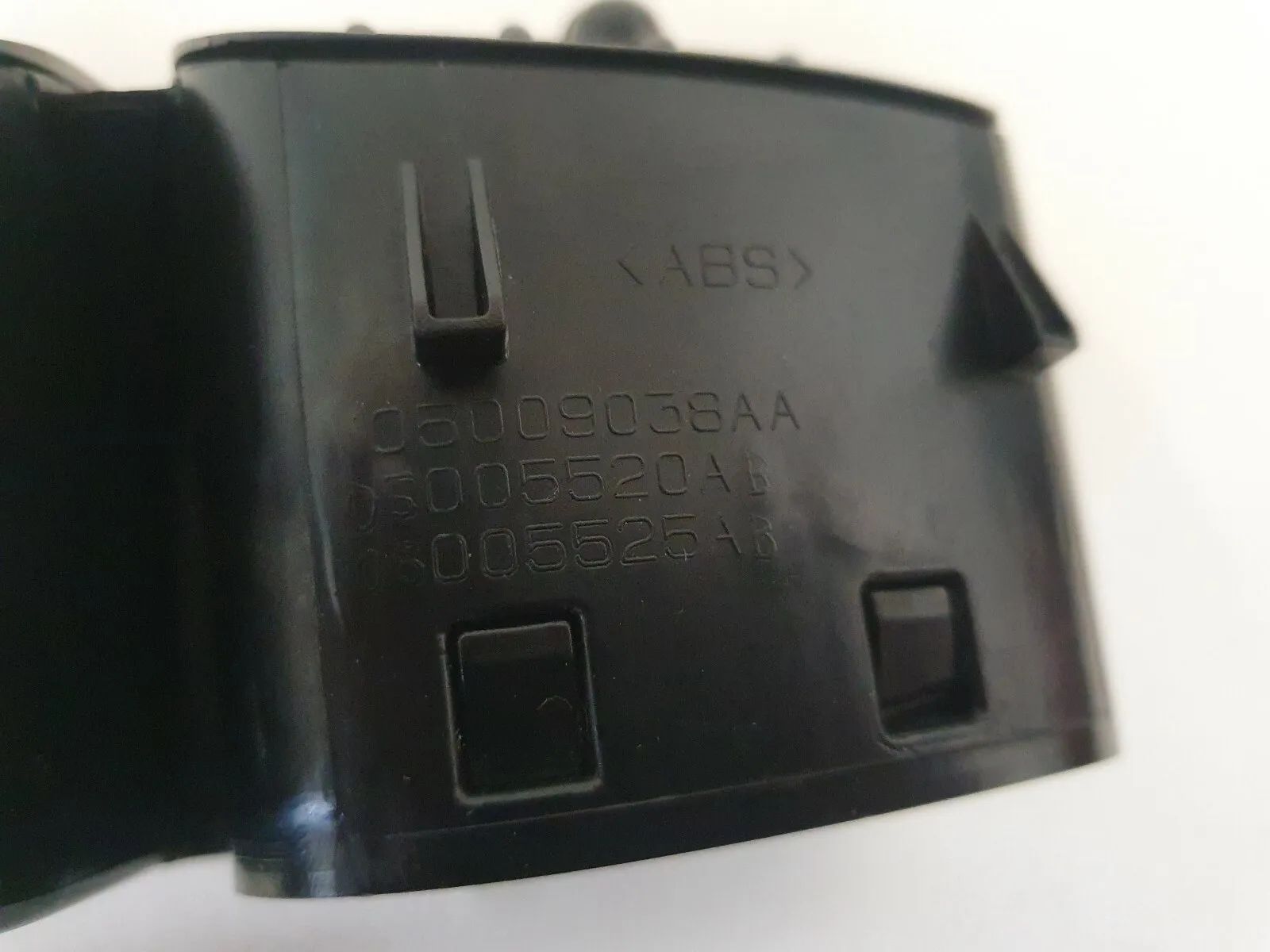 ⭐⭐ Chrysler Voyager IV RG 01-07 Luchtrooster Midden Frisse Lucht Düse 05009038AA ⭐⭐