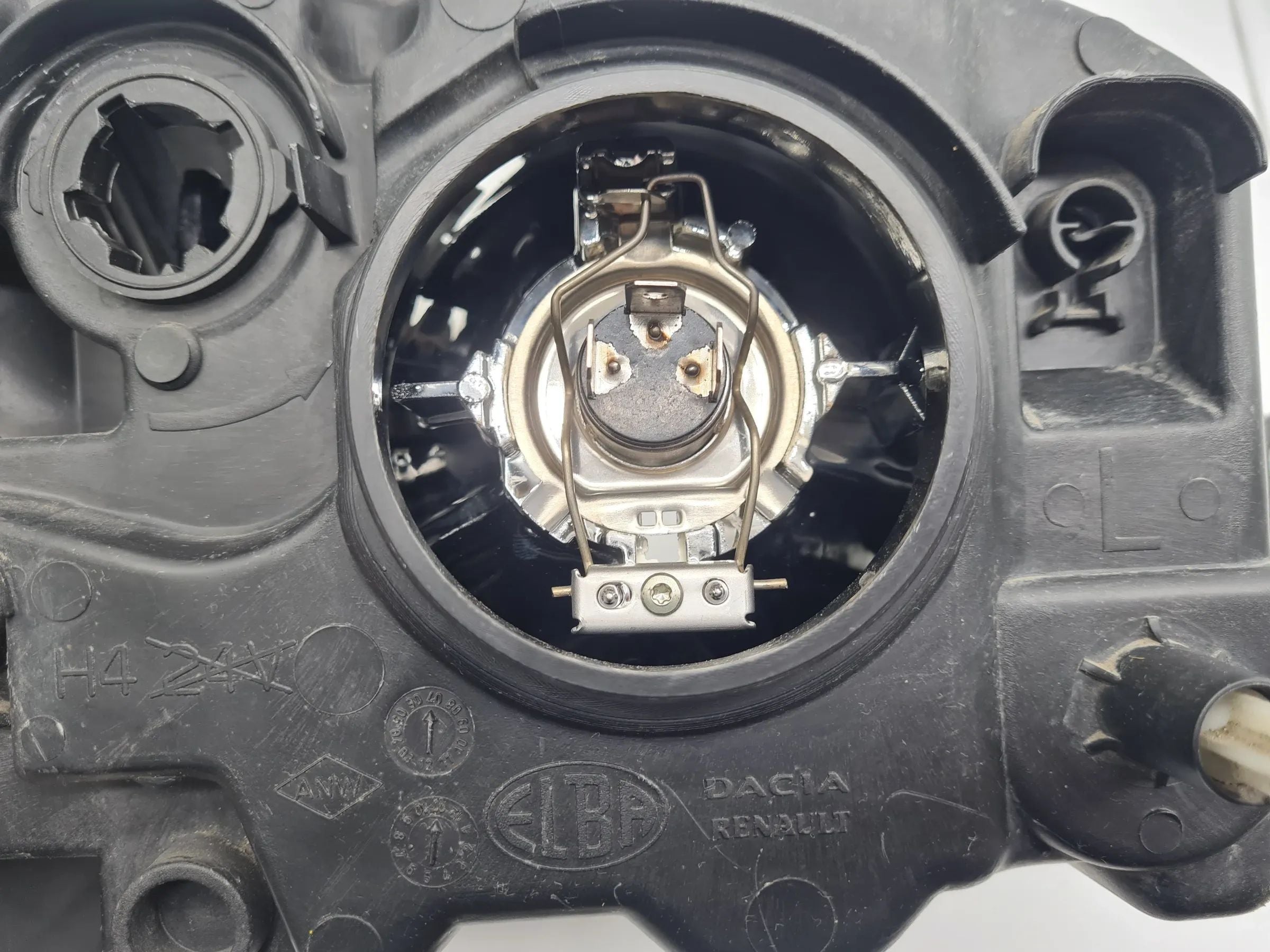 Original Renault/Dacia Logan (LS) Frontscheinwerfer Leuchte Links 8200211005