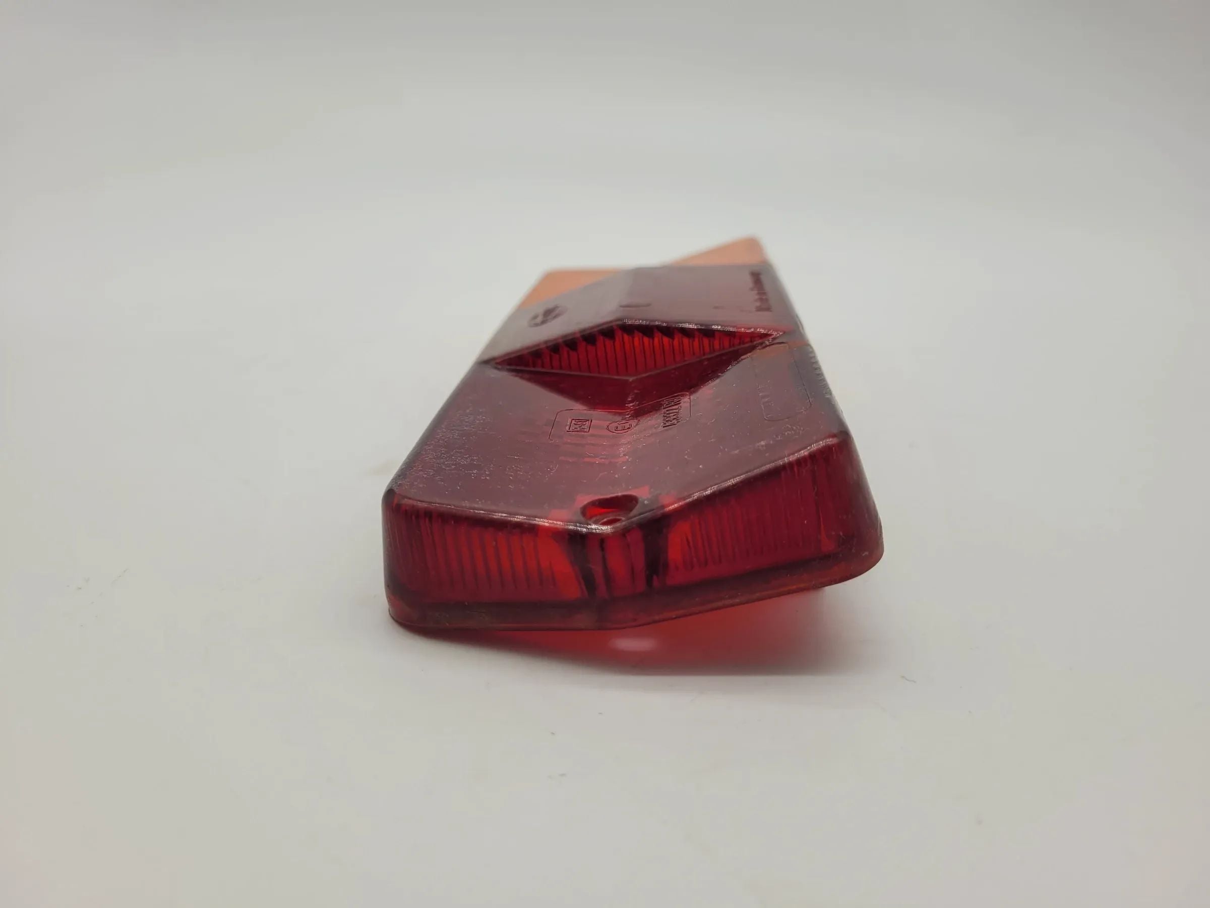 Original Mercedes-Benz T1 (601/611) Blende Rück- & Bremsleuchte Hinten 43322