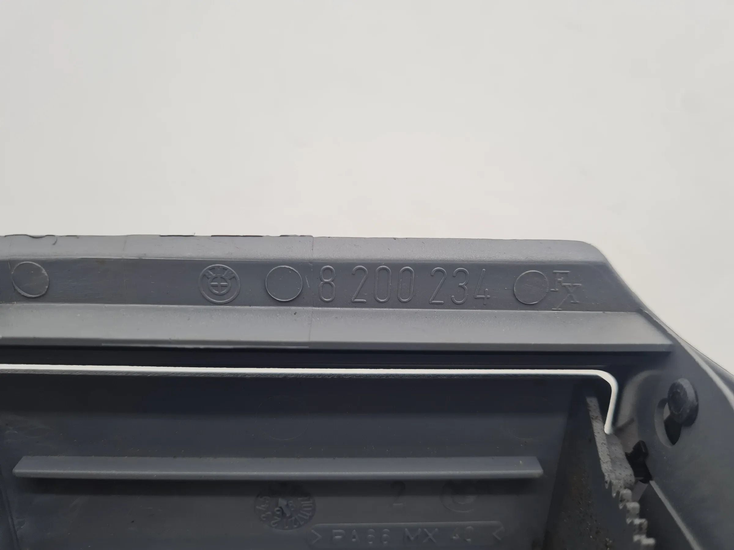 Original BMW 5er (E39) Aschenbecher Rechts 8200234