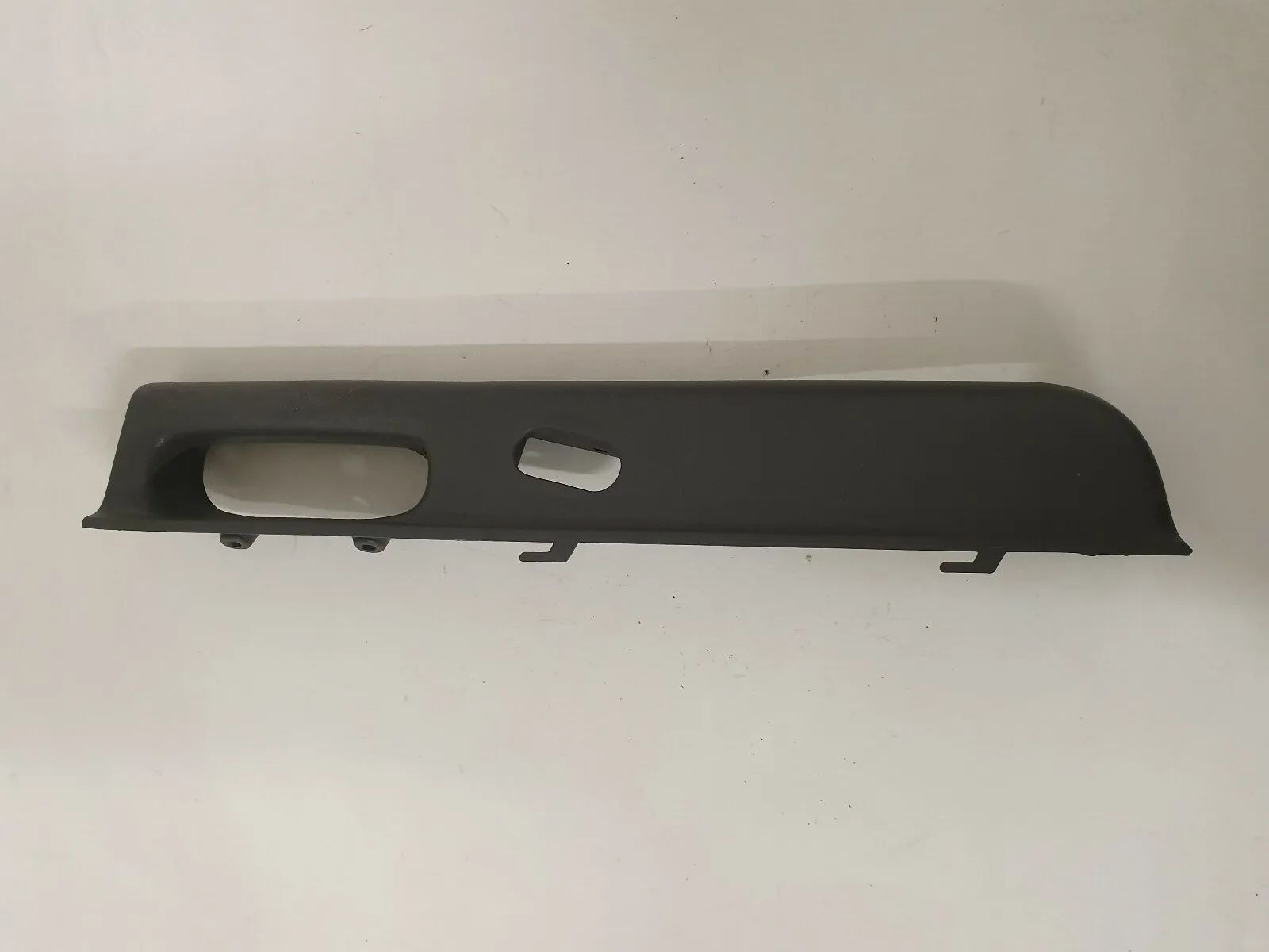 ฟอร์ด เอ็กซ์พลอเรอร์ U2 98 ครอบพลาสติกสวิทช์กระจกประตูหลังขวา XL2T14B134AAW