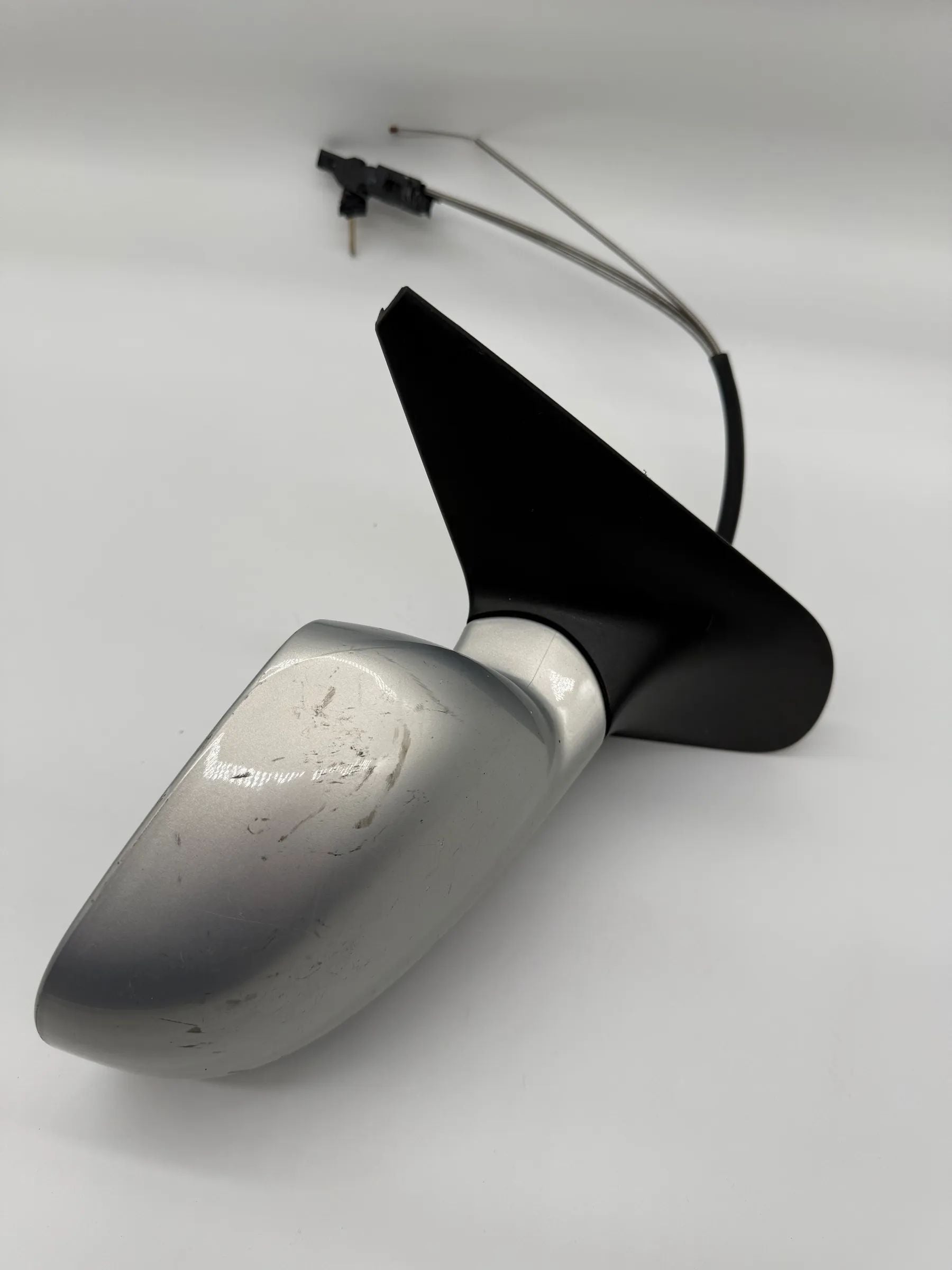 Exterior mirror mechanically adjustable R e1020514 VW Golf 1.4 1 J