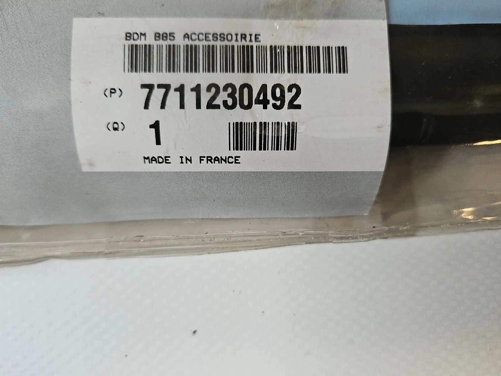 อะไหล่แท้ (OEM) Renault Clio 7711230492 รางใหม่
