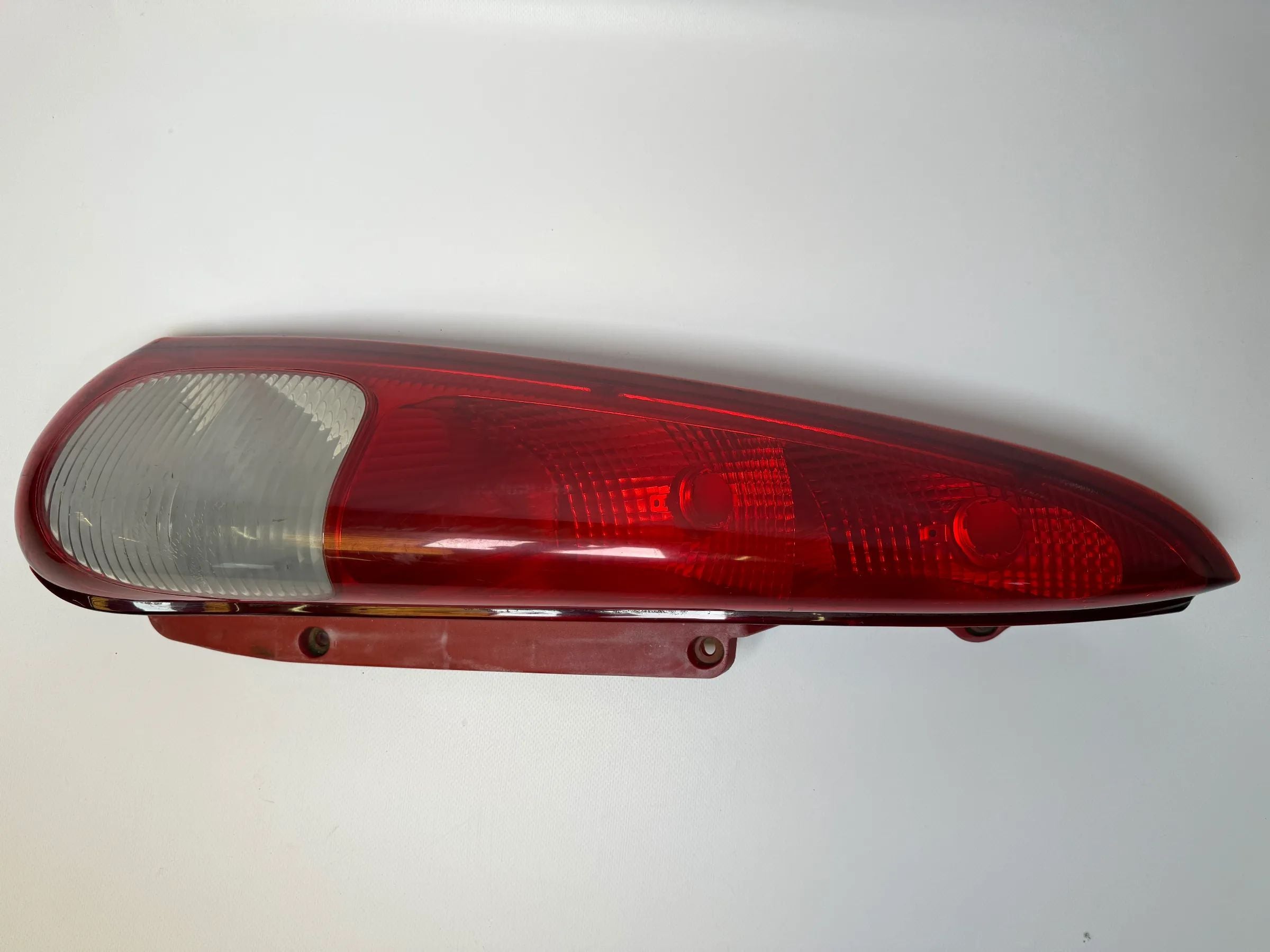 Original Daewoo / Chevrolet Rezzo (U100) rear light taillight left 96460013 