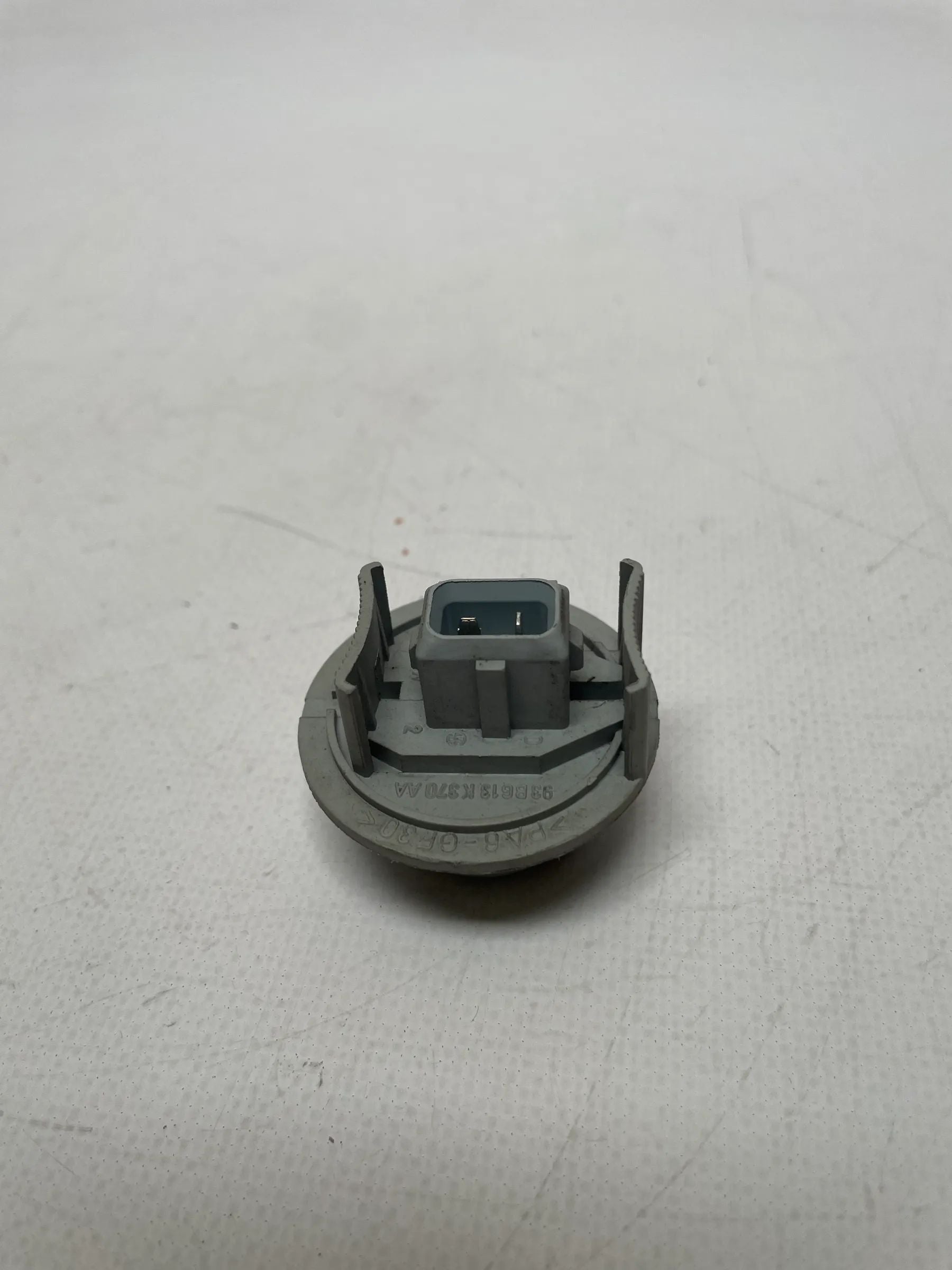 Original Ford Fiesta III 3 Courier Mazda 121(GFJ/DB) Lampenträger  B15F00870