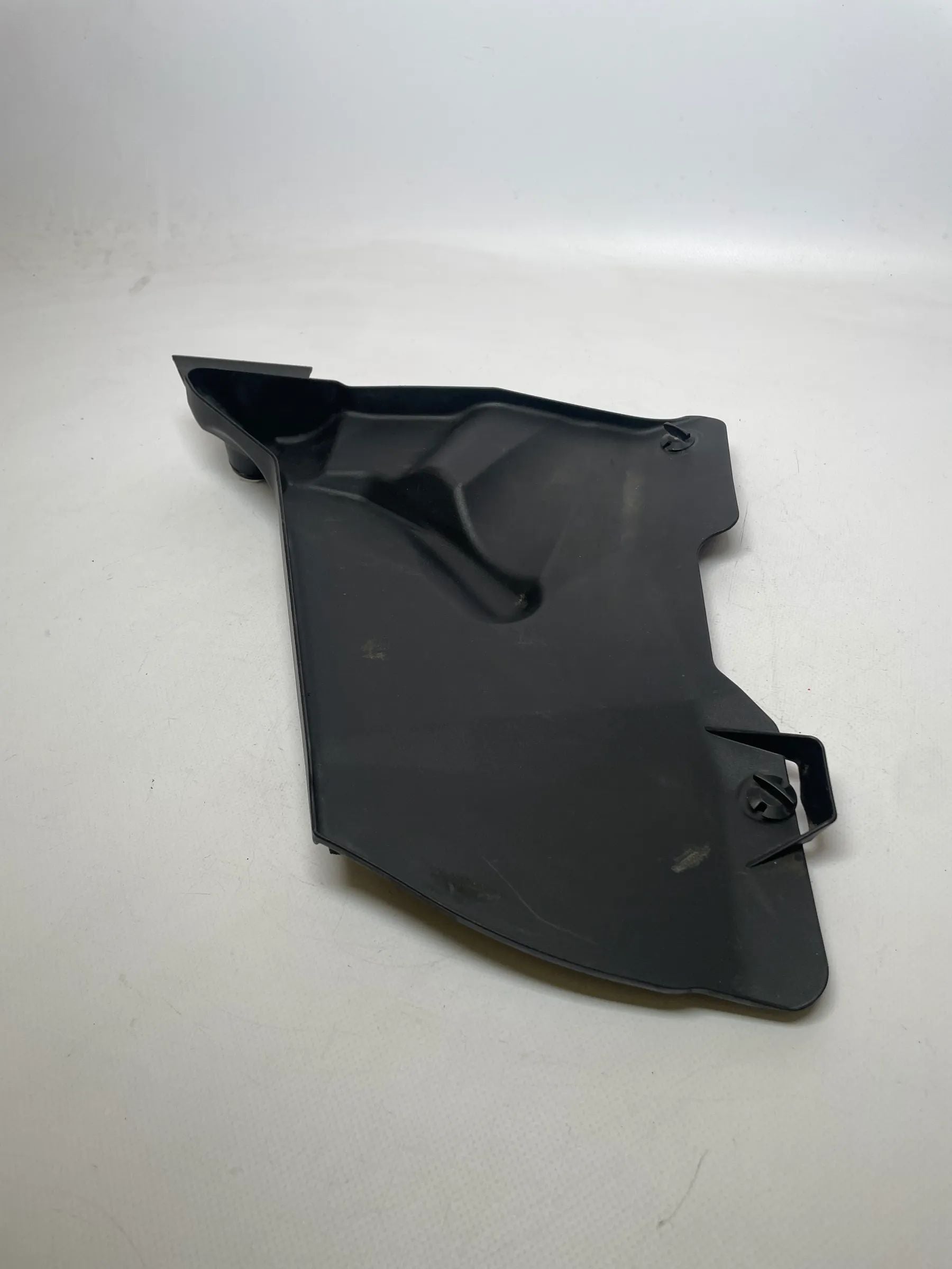 Original Mercedes C-Klasse W203 Verkleidung Luftkanal 2038301513