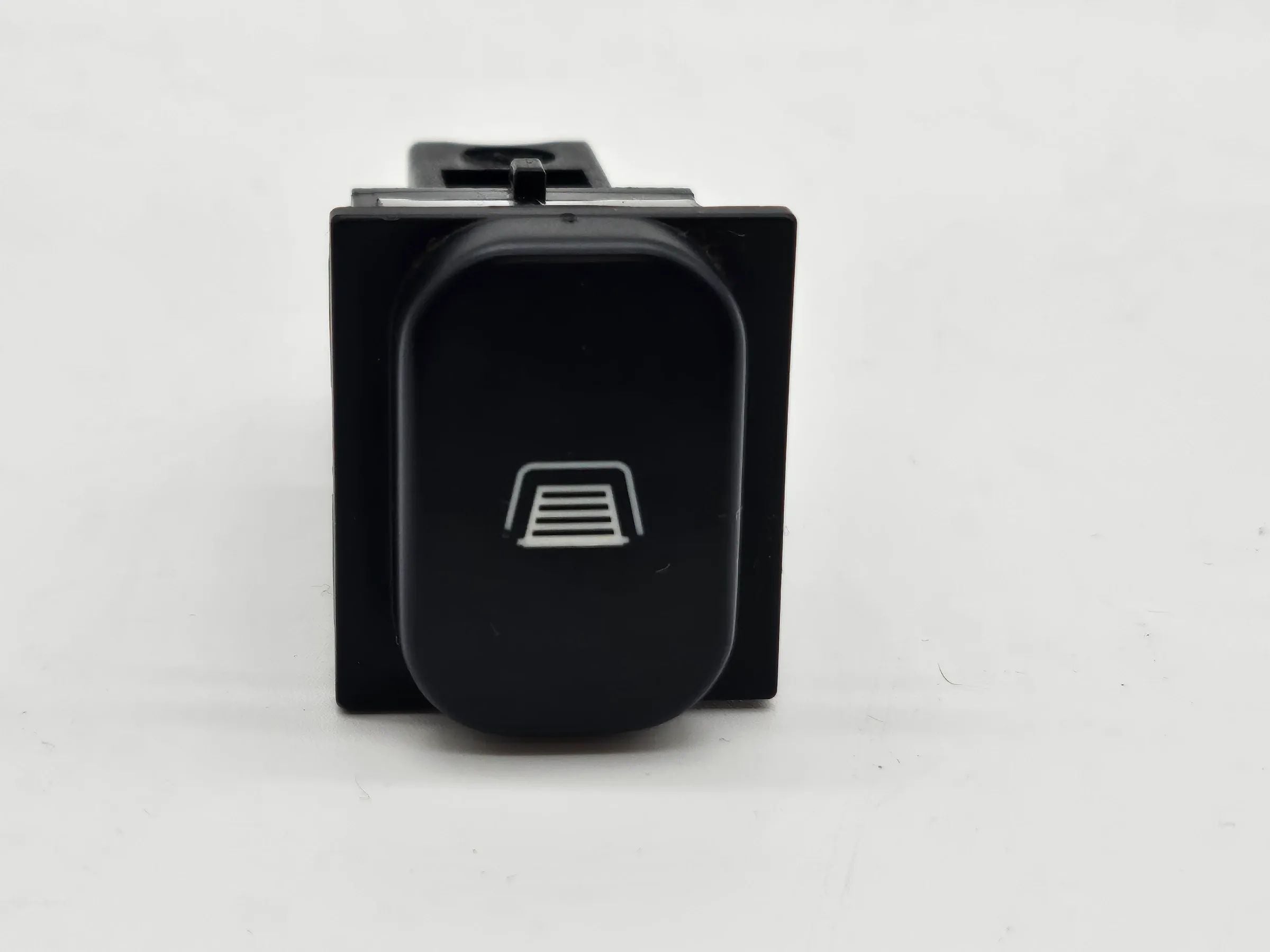 Original Peugeot 607 Limousine Heckscheibenjalousie Schalter 96296487XT