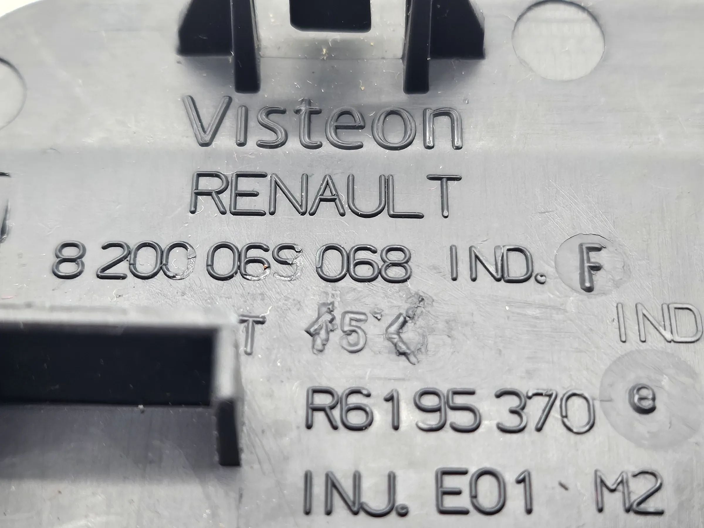 Original Renault Clio II Abdeckung Verkleidung Visteon  8200069068, R6195370D